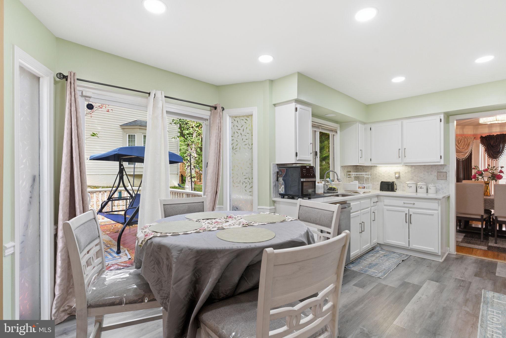 RUSSETT - Residential