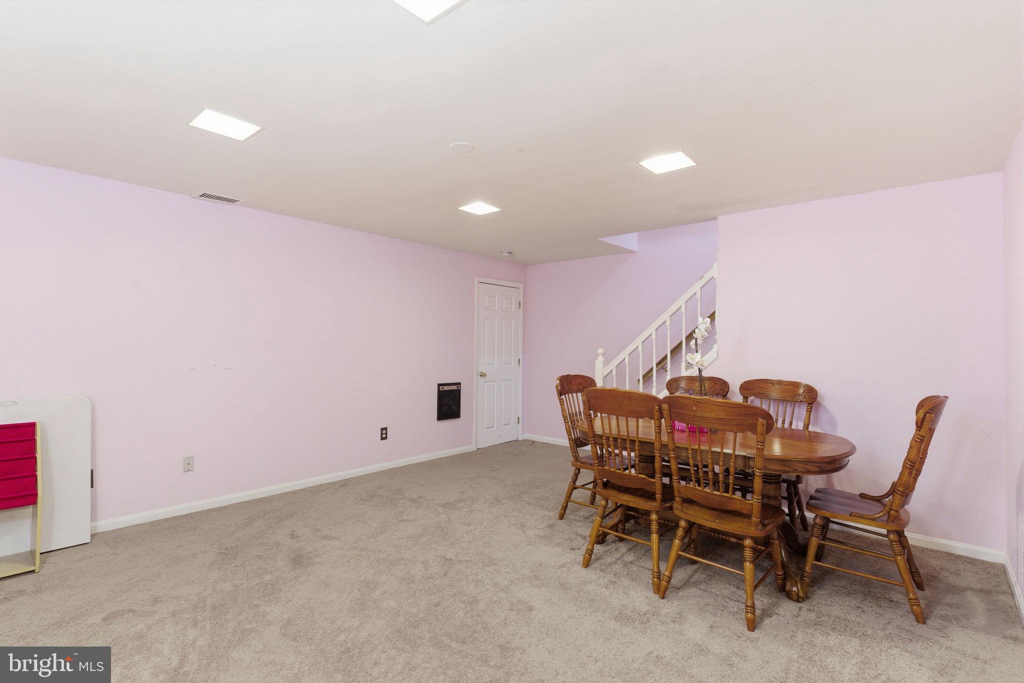 RUSSETT - Residential