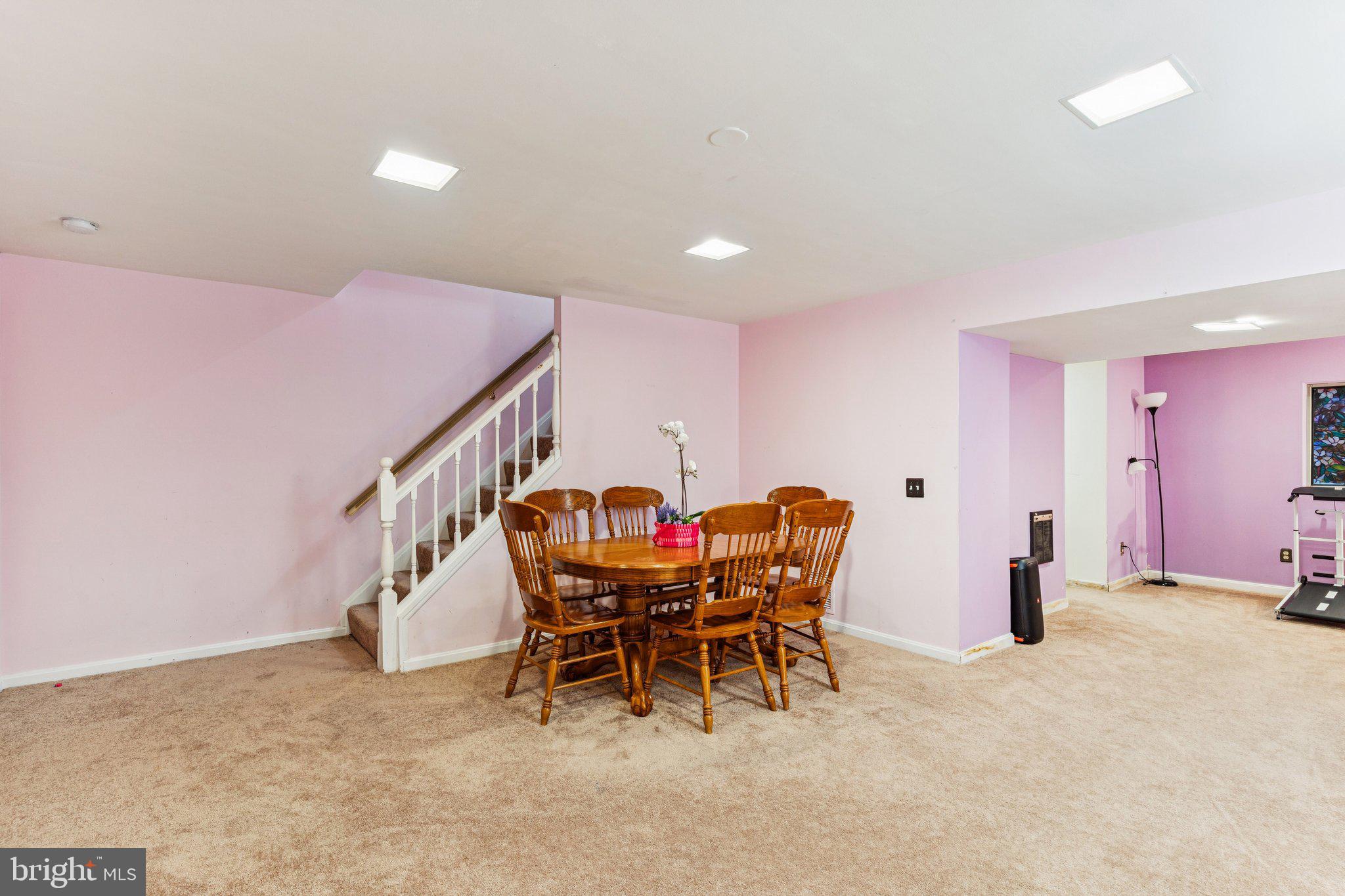 RUSSETT - Residential