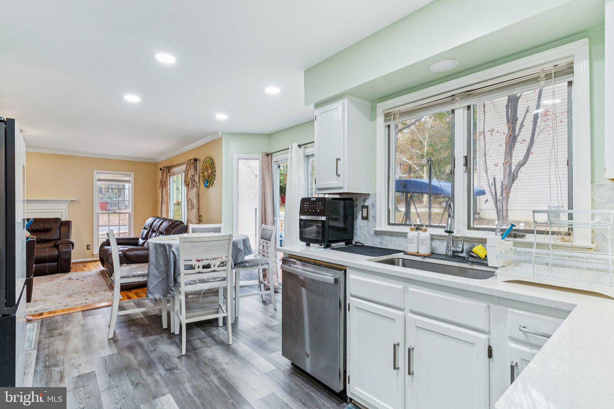 RUSSETT - Residential