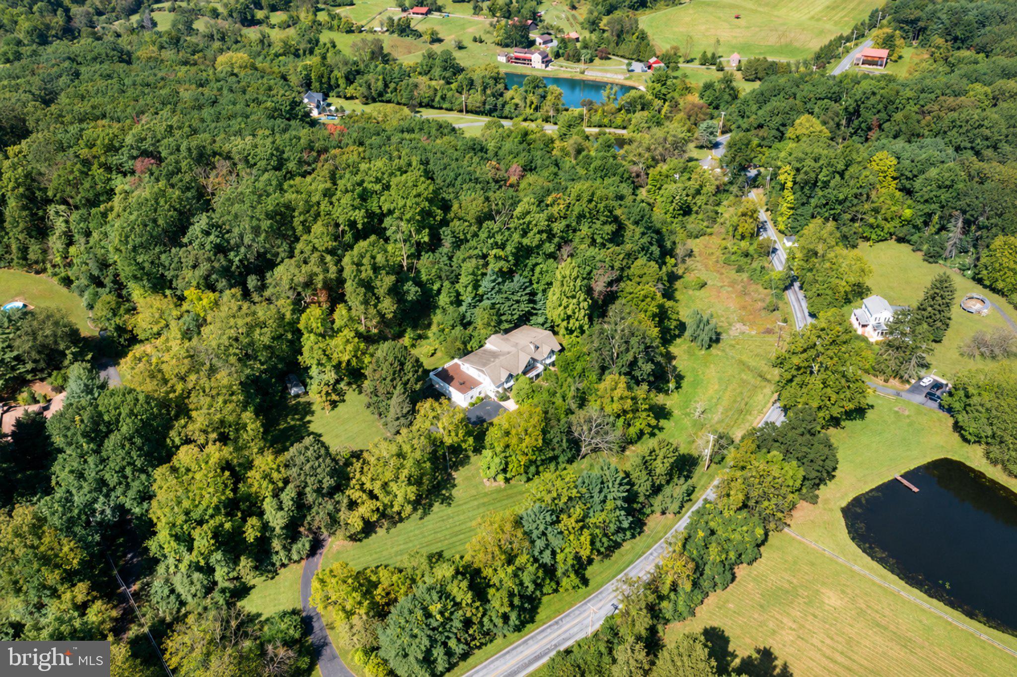 962 WHITE BEAR ROAD