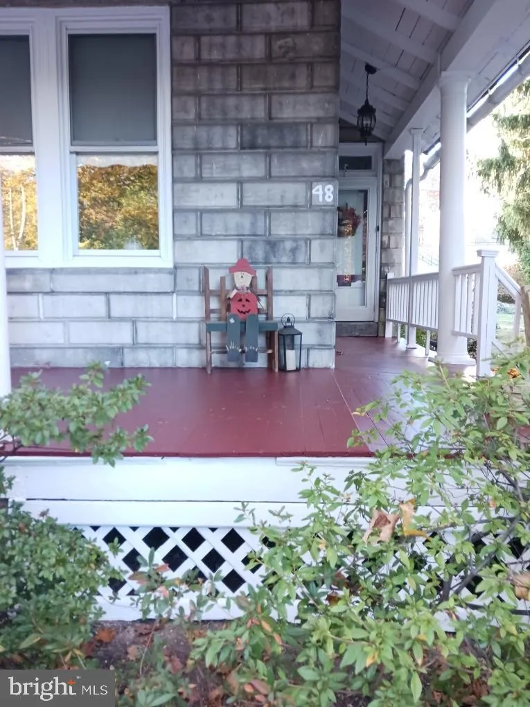 Reading, Pennsylvania 19610, United States, 4 Bedrooms Bedrooms, ,1 BathroomBathrooms,Residential,Pending,30123