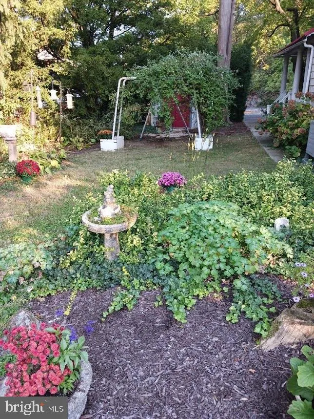 Reading, Pennsylvania 19610, United States, 4 Bedrooms Bedrooms, ,1 BathroomBathrooms,Residential,Pending,30123