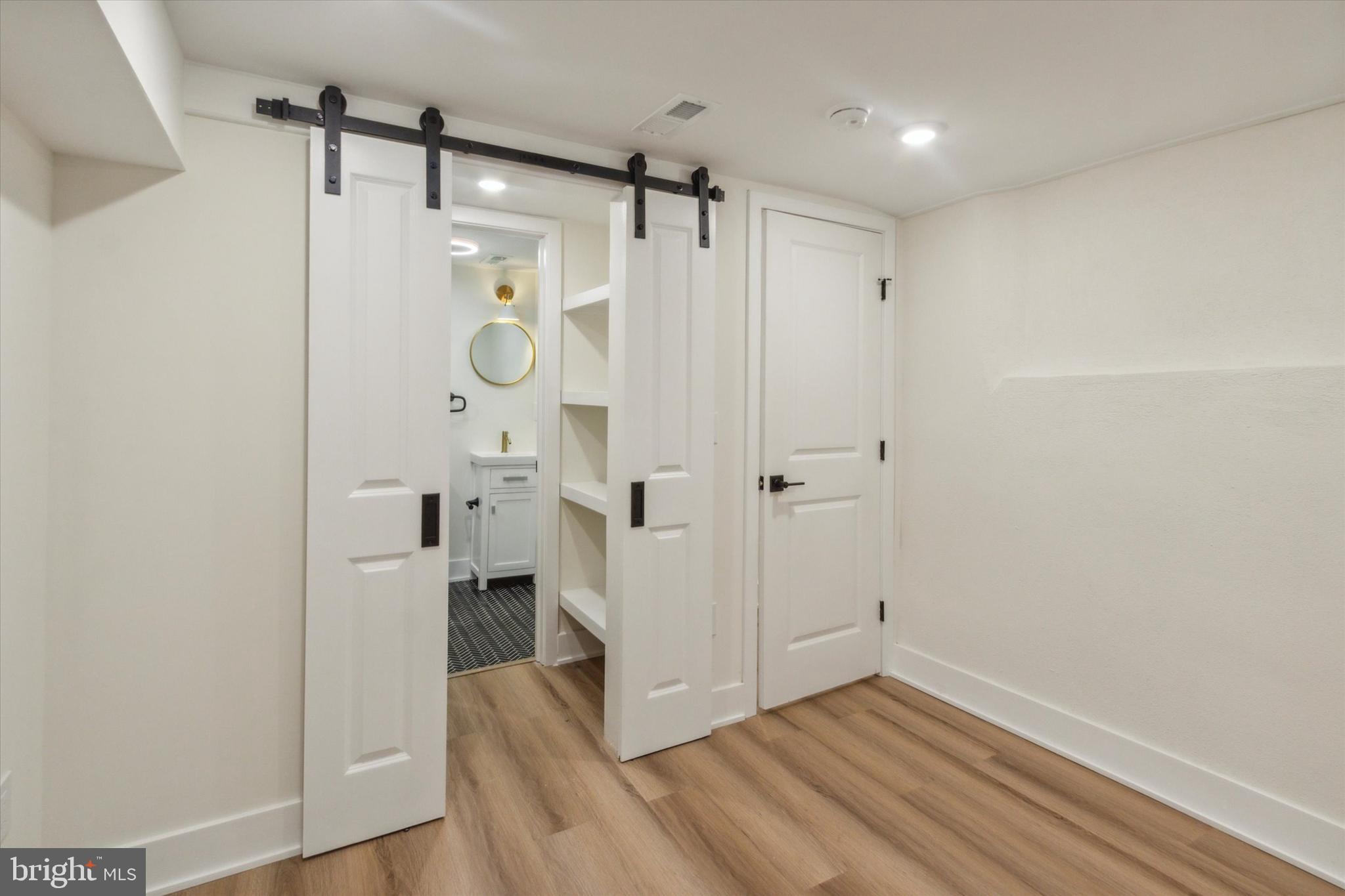 STRAWBERRY MANSION - Residential Lease