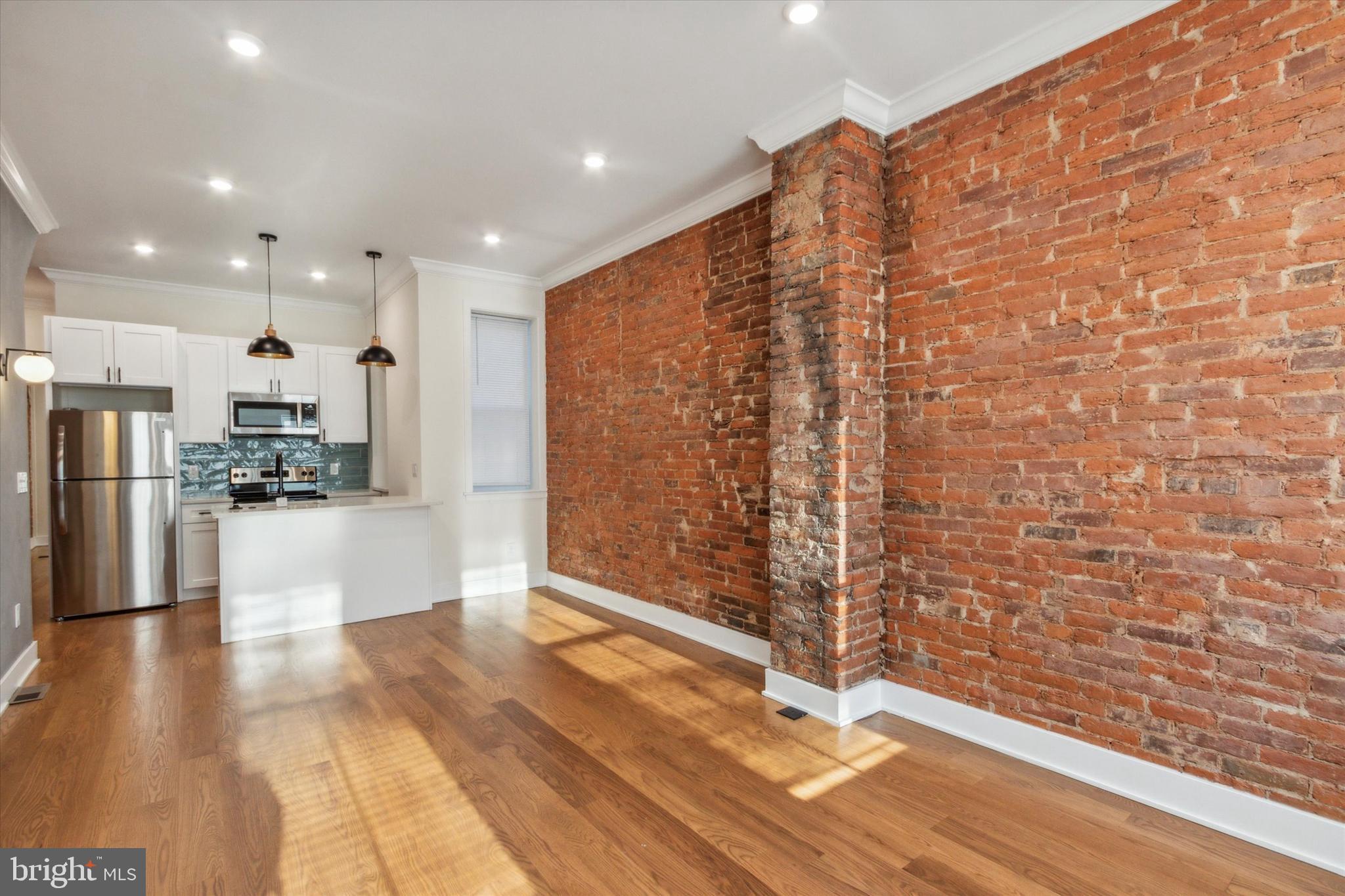 STRAWBERRY MANSION - Residential Lease