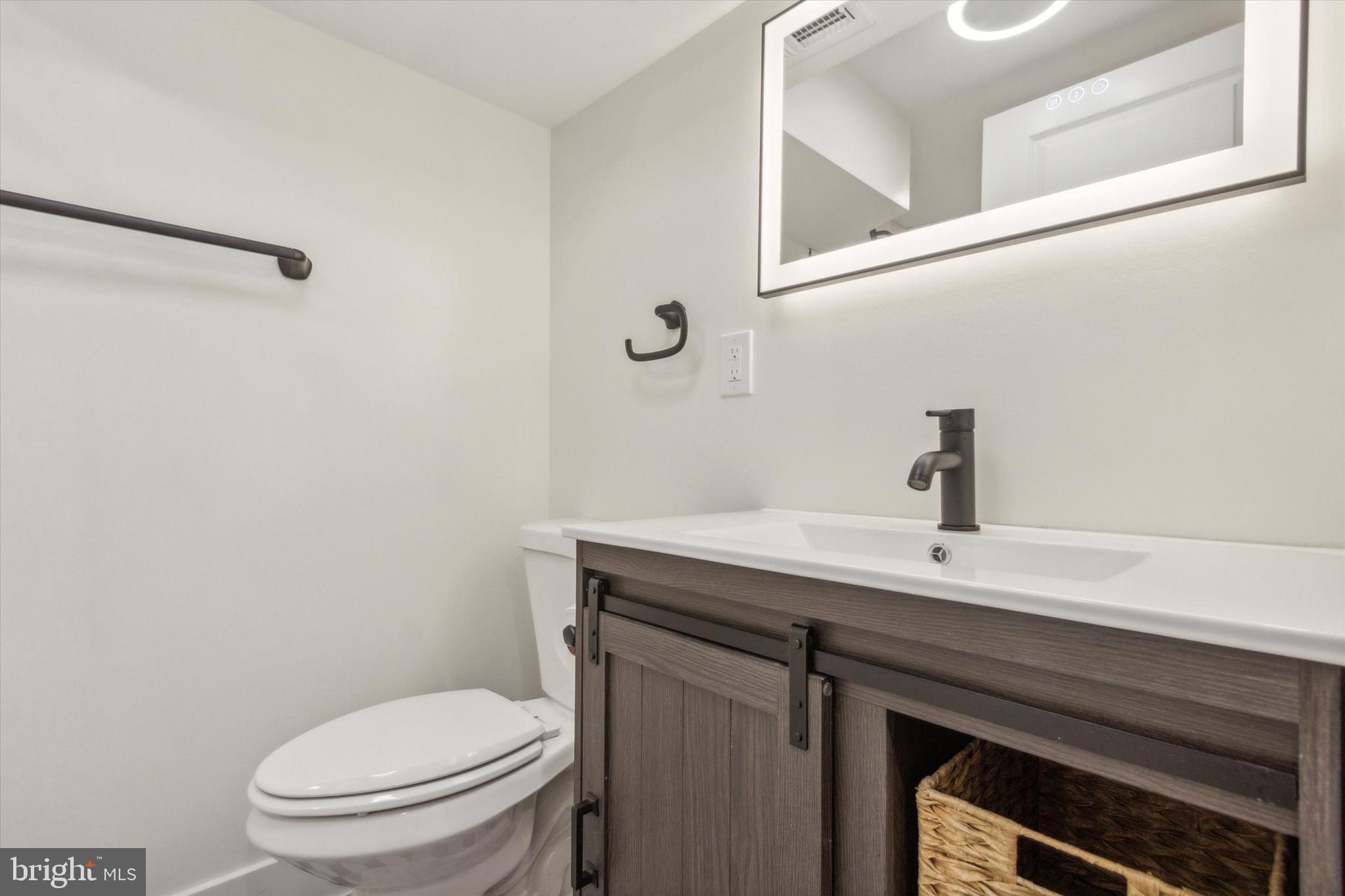 STRAWBERRY MANSION - Residential Lease