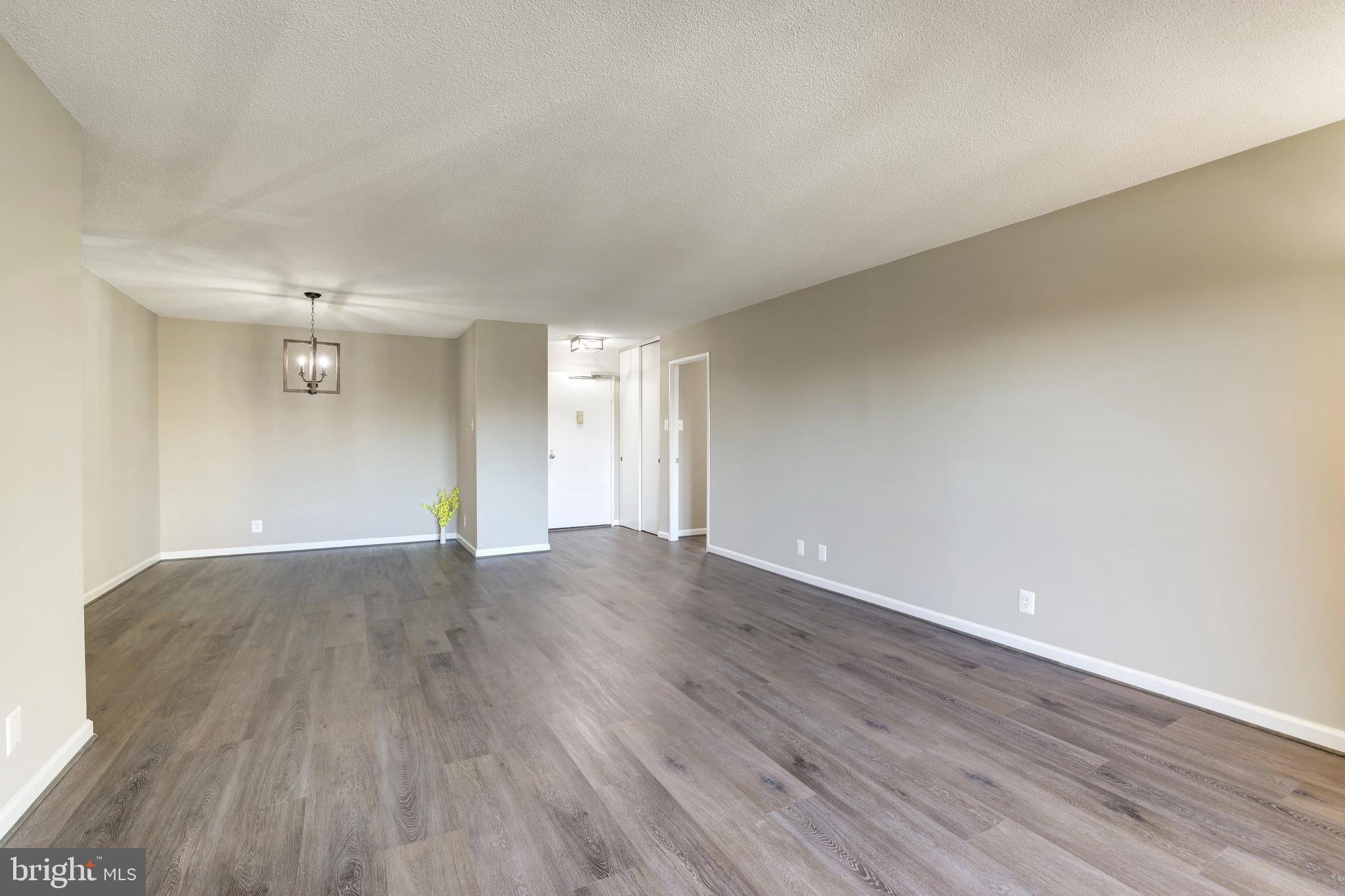 WATERGATE AT LANDMARK - Residential