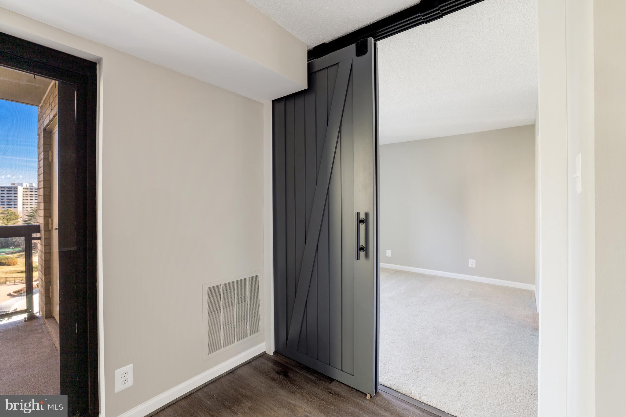 WATERGATE AT LANDMARK - Residential