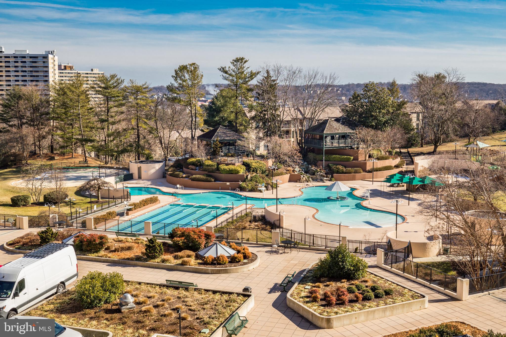 WATERGATE AT LANDMARK - Residential