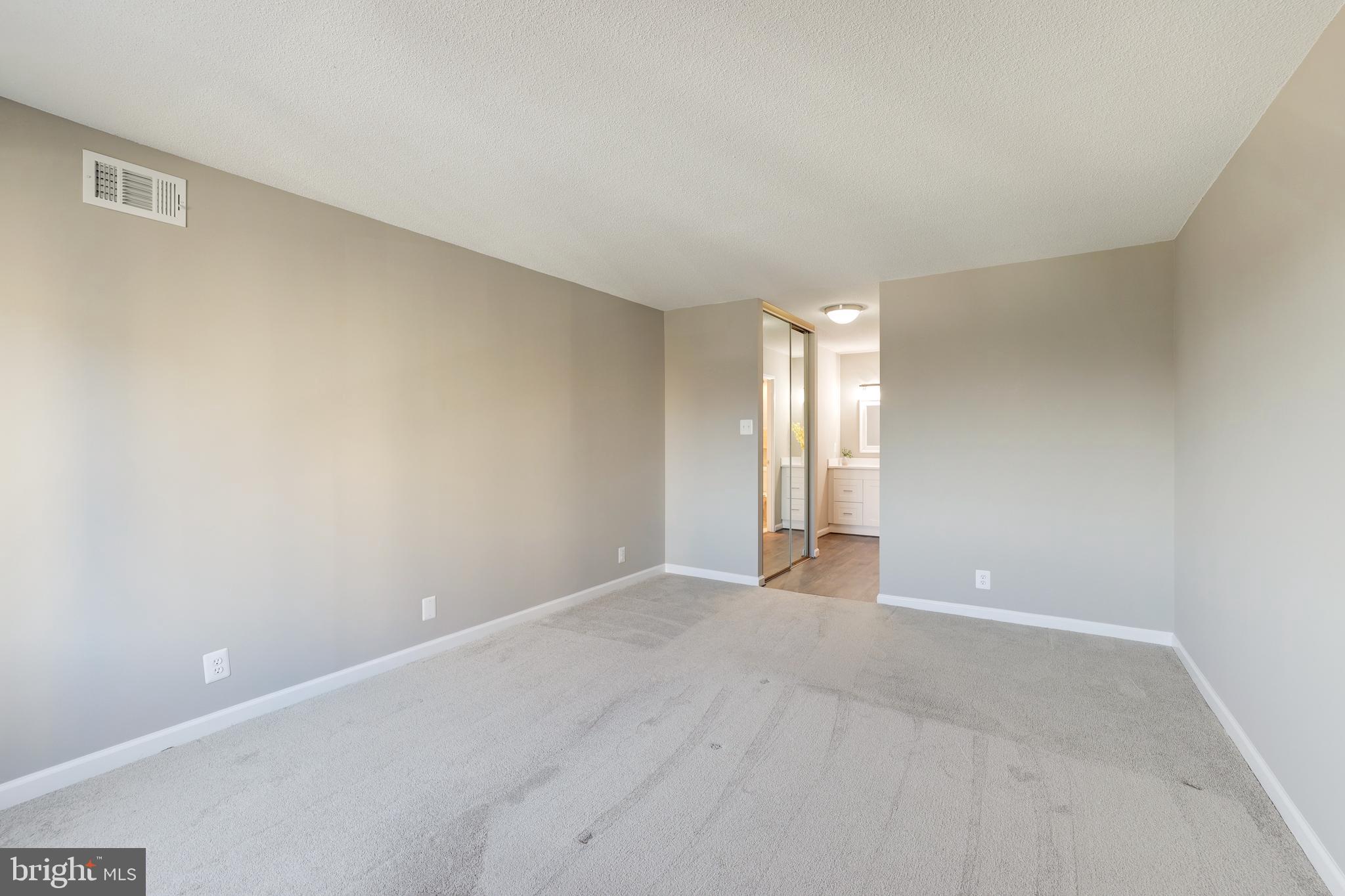 WATERGATE AT LANDMARK - Residential