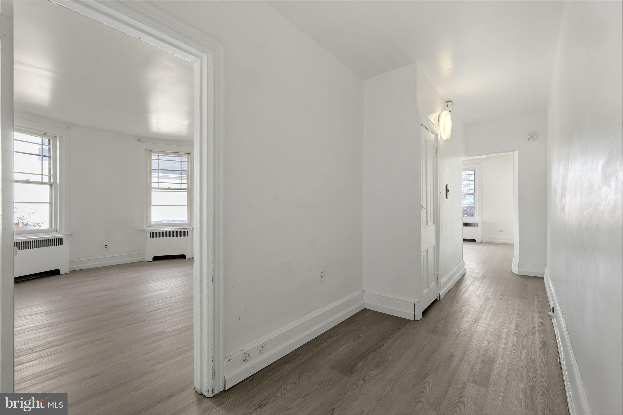 LANDSDOWNE STATION - Residential Income