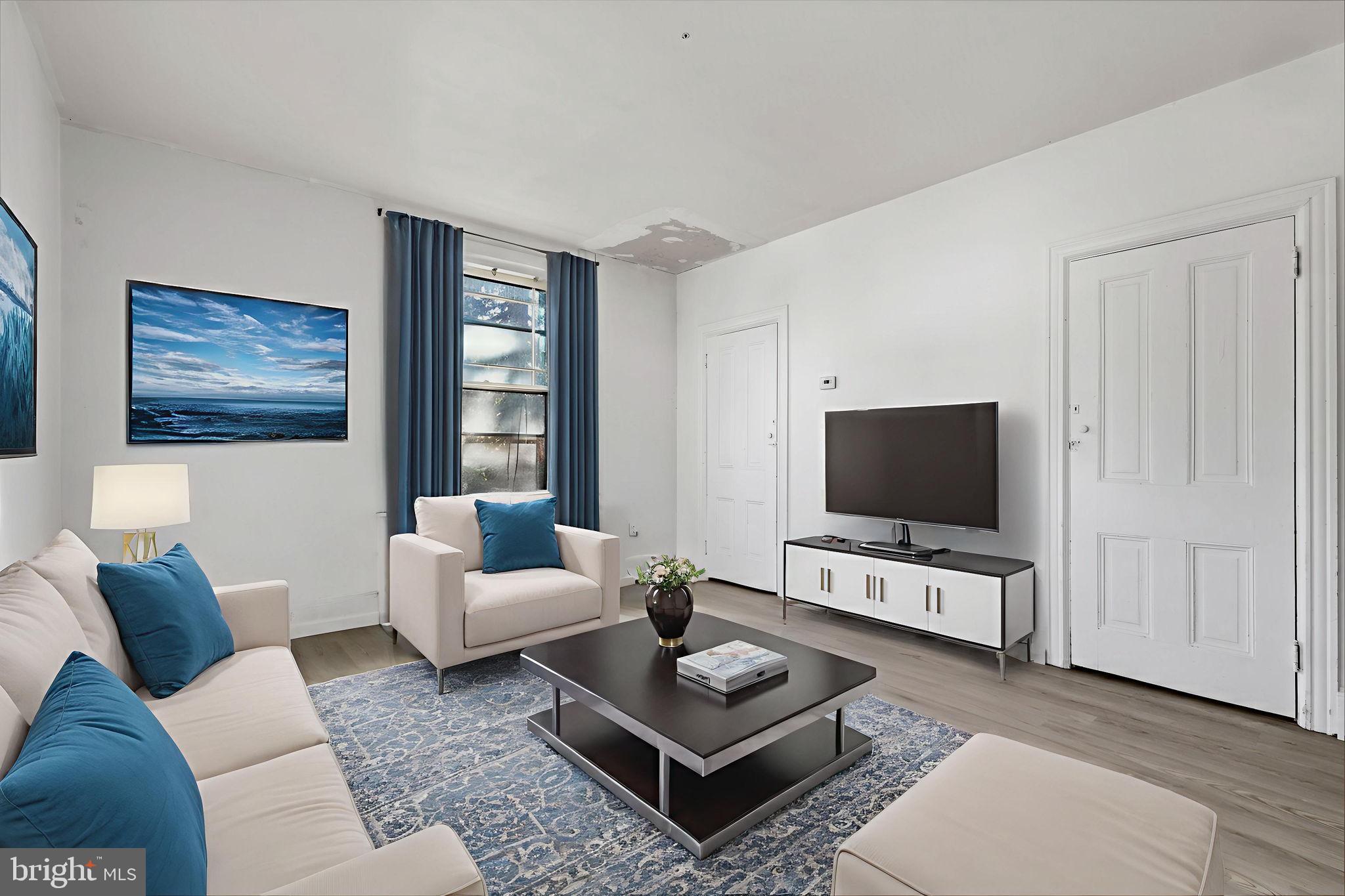 LANDSDOWNE STATION - Residential Income