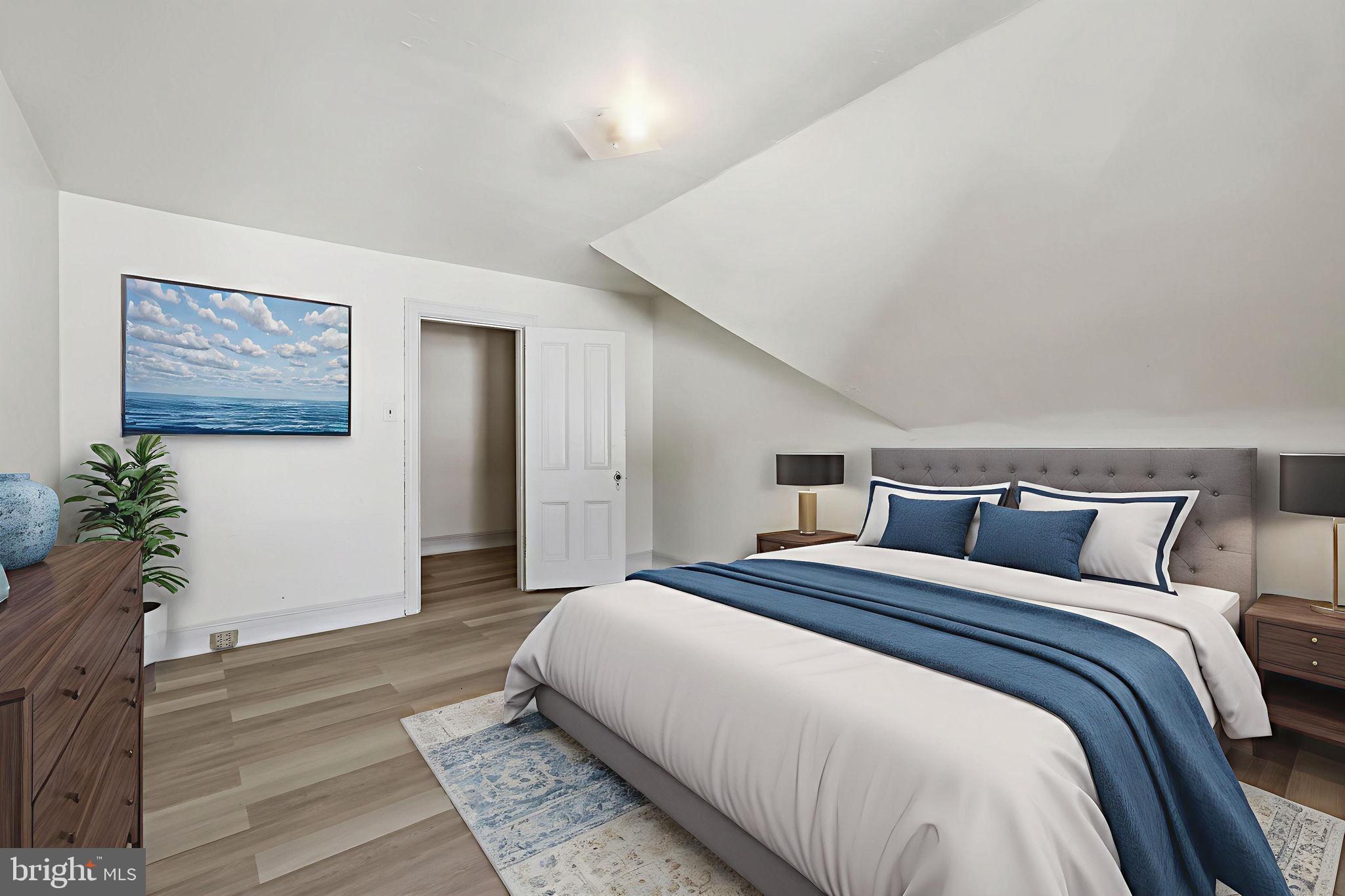 LANDSDOWNE STATION - Residential Income