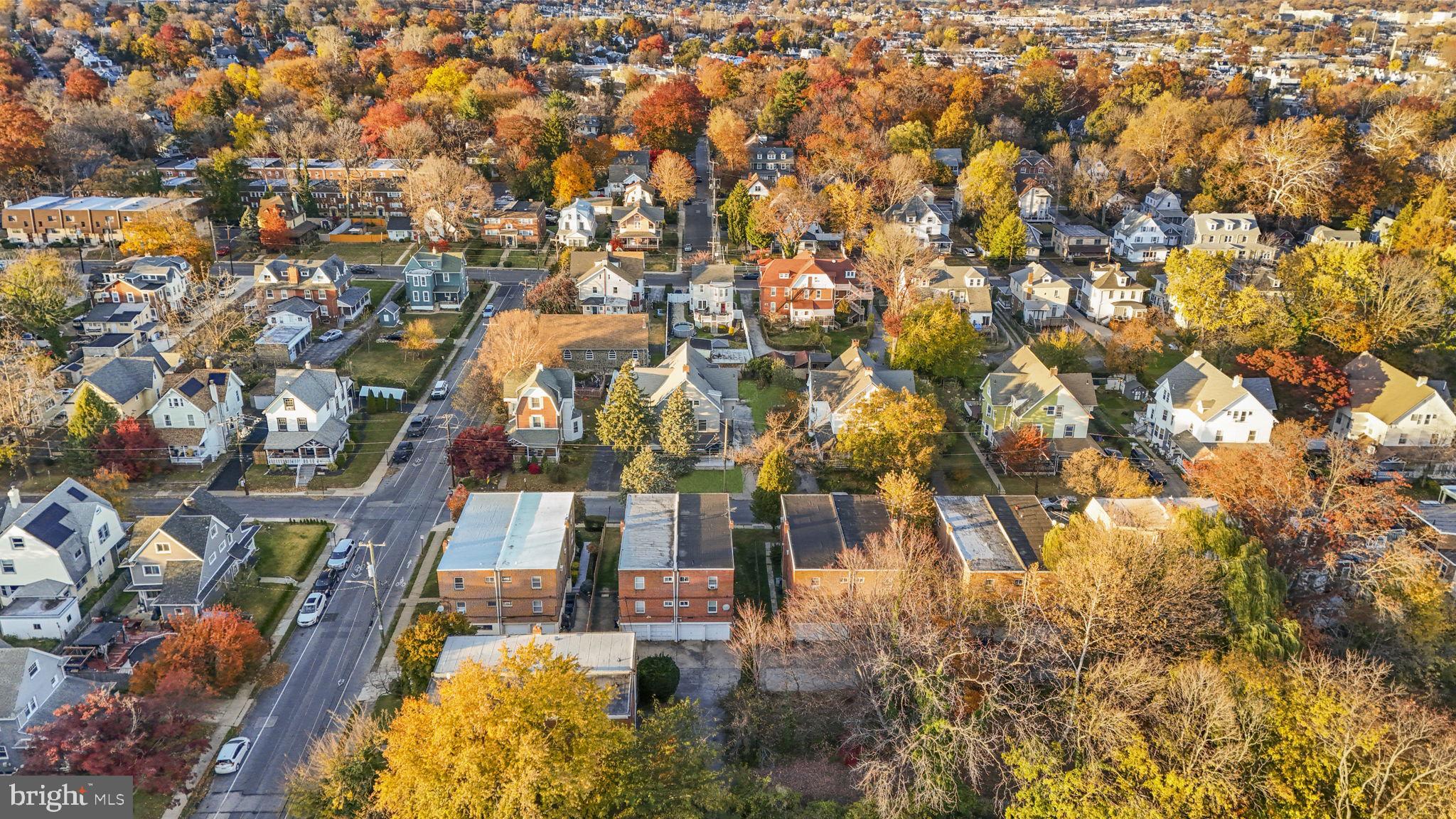 LANDSDOWNE STATION - Residential Income
