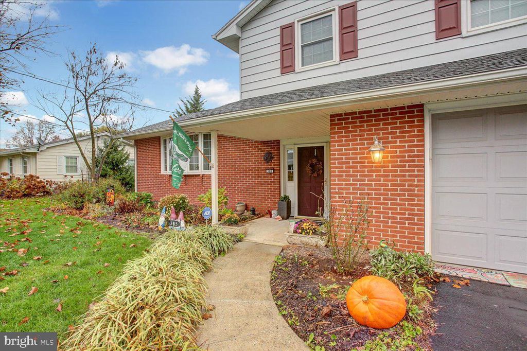 Photo of 305 BALMER RD, LITITZ, PA 17543 (MLS # PALA2028056)