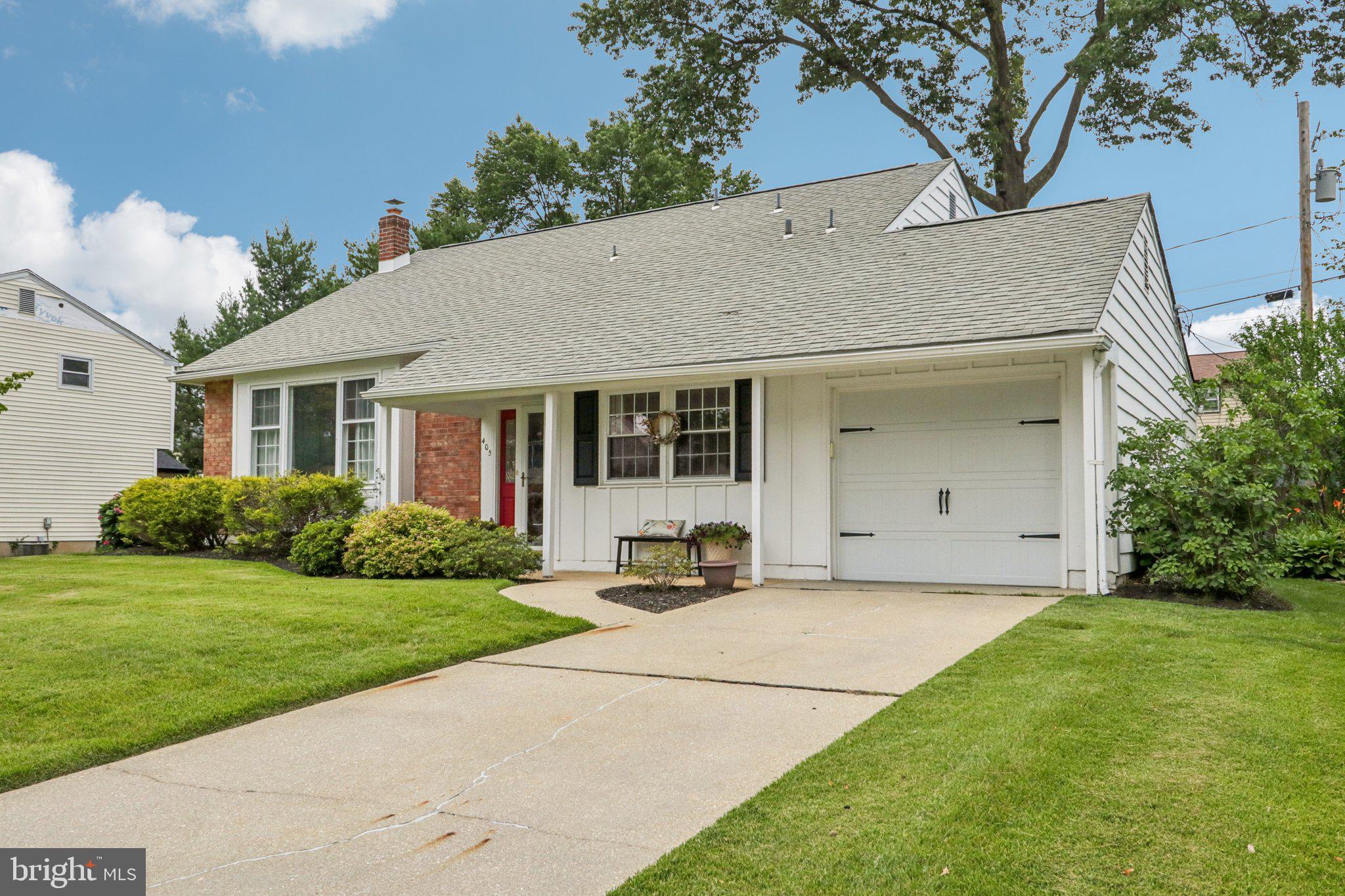 405 LEE TERRACE