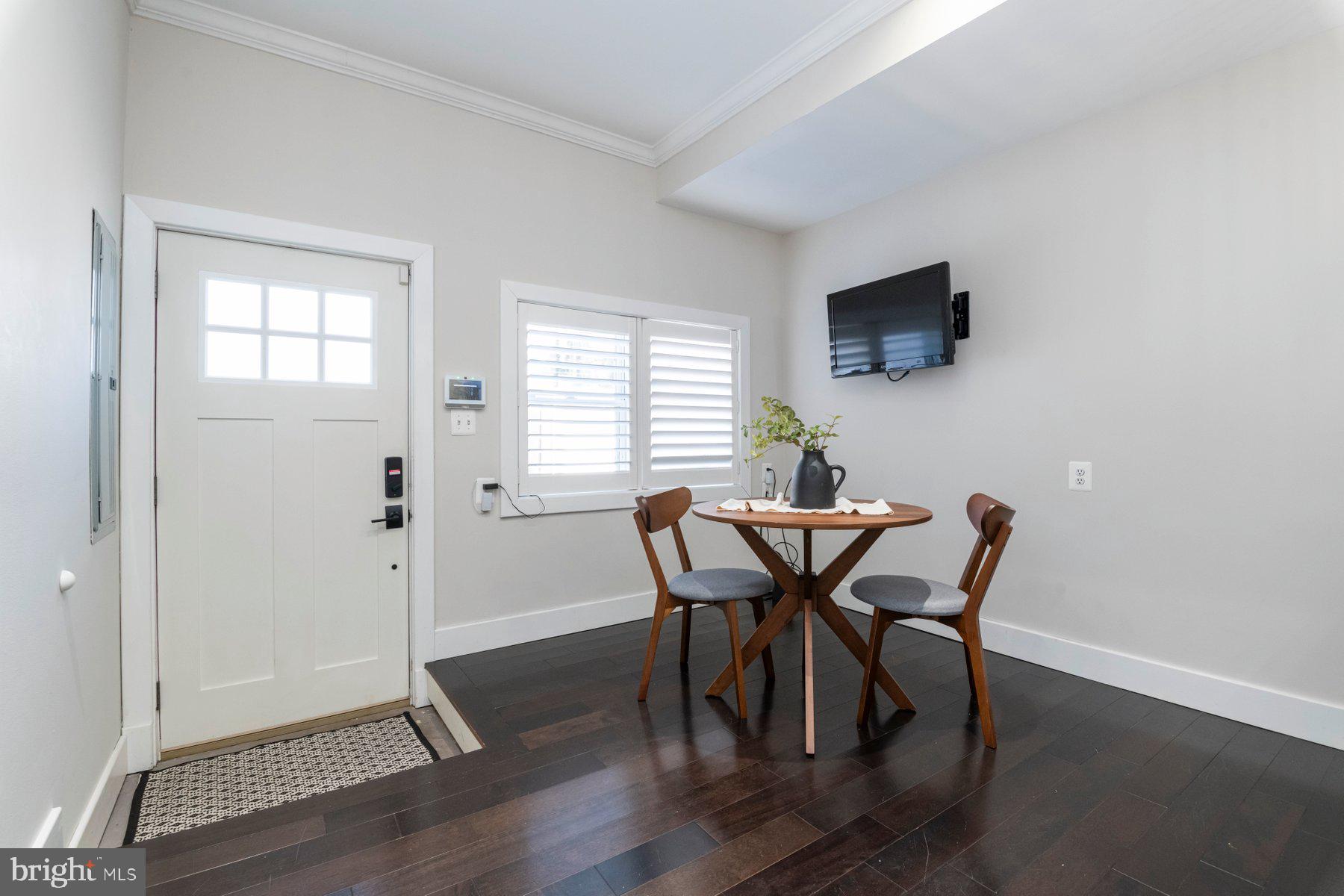 RIVERSIDE - Residential