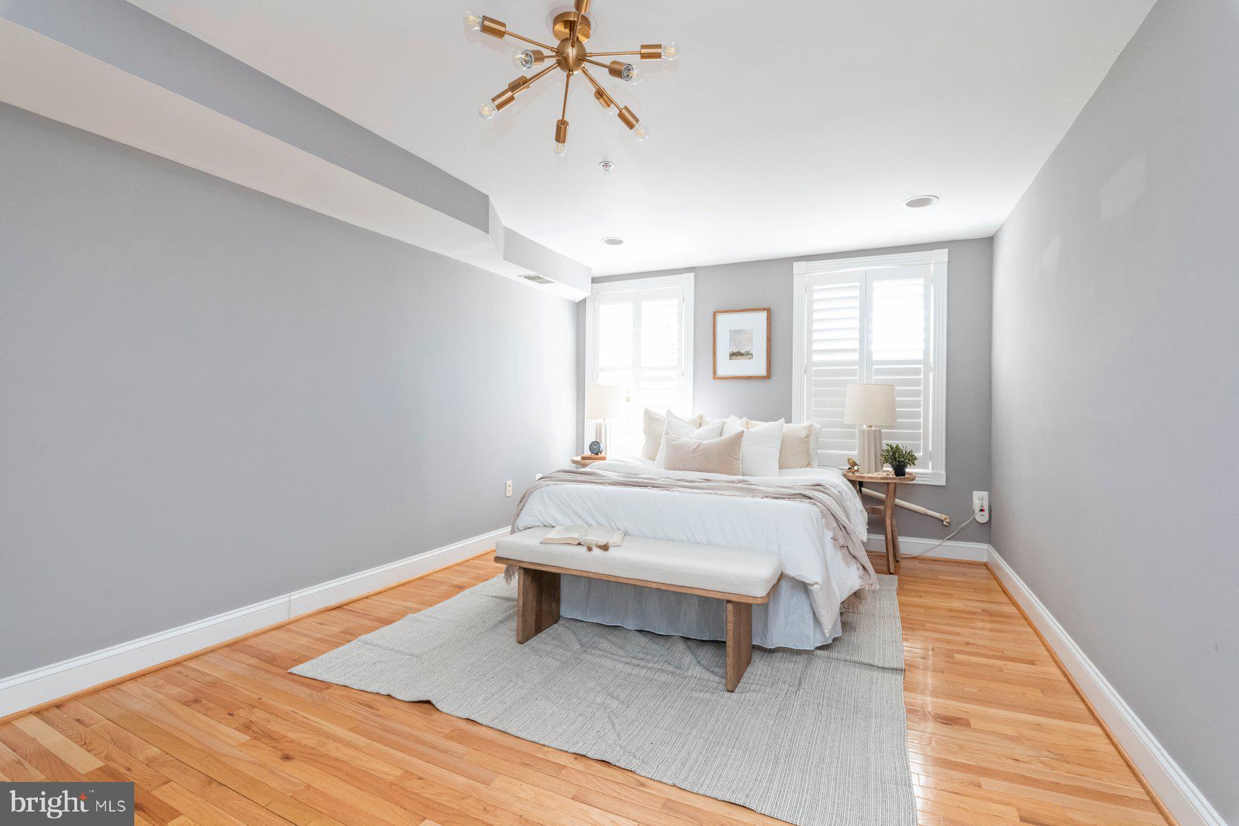 RIVERSIDE - Residential