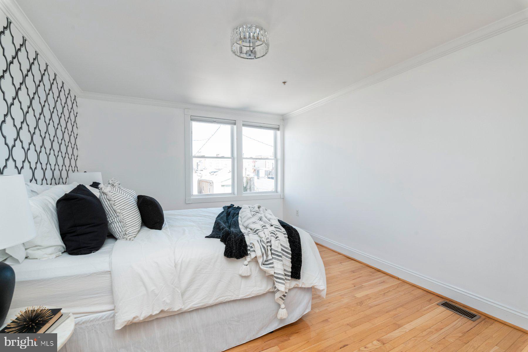 RIVERSIDE - Residential