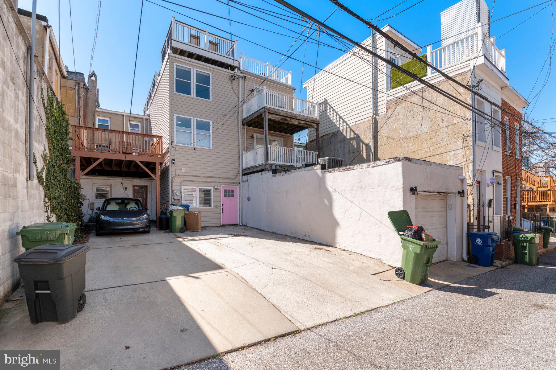 RIVERSIDE - Residential