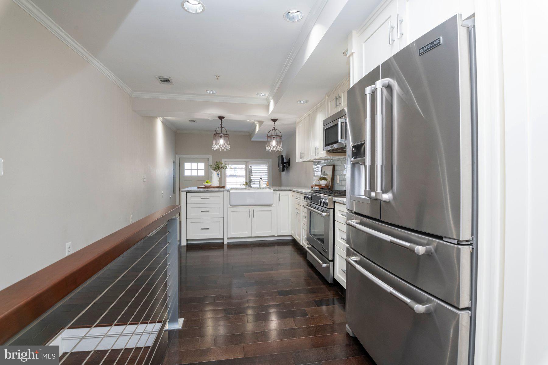 RIVERSIDE - Residential