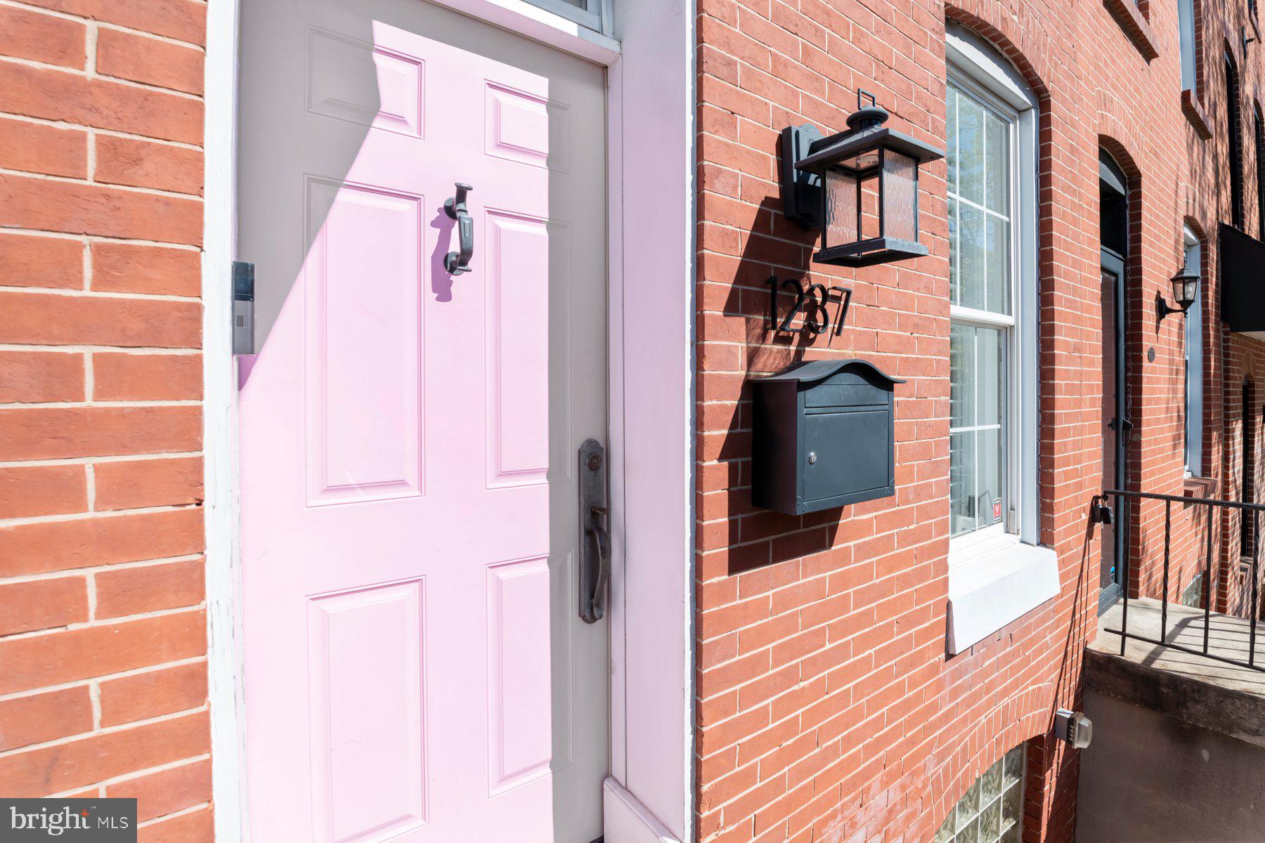 RIVERSIDE - Residential