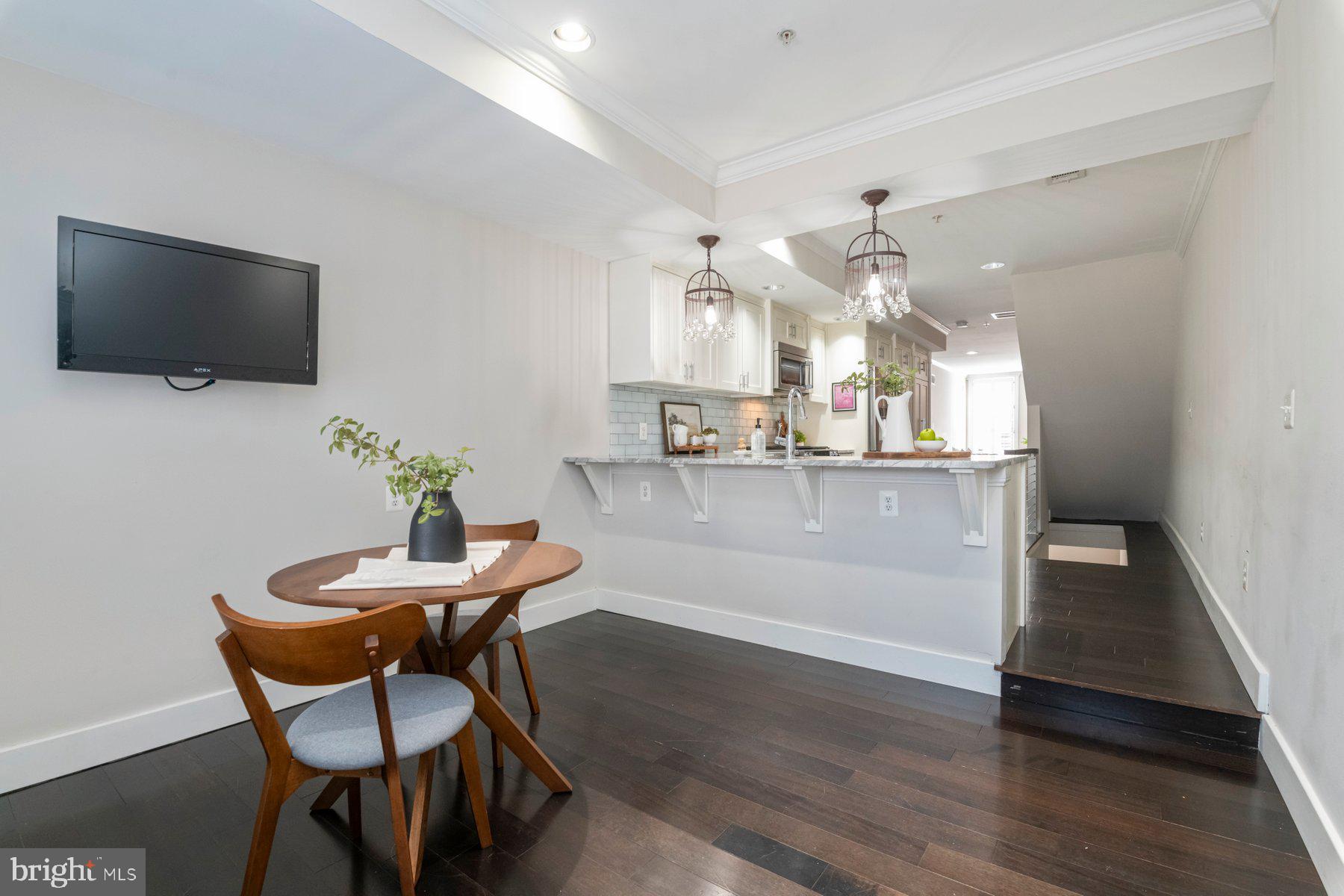 RIVERSIDE - Residential