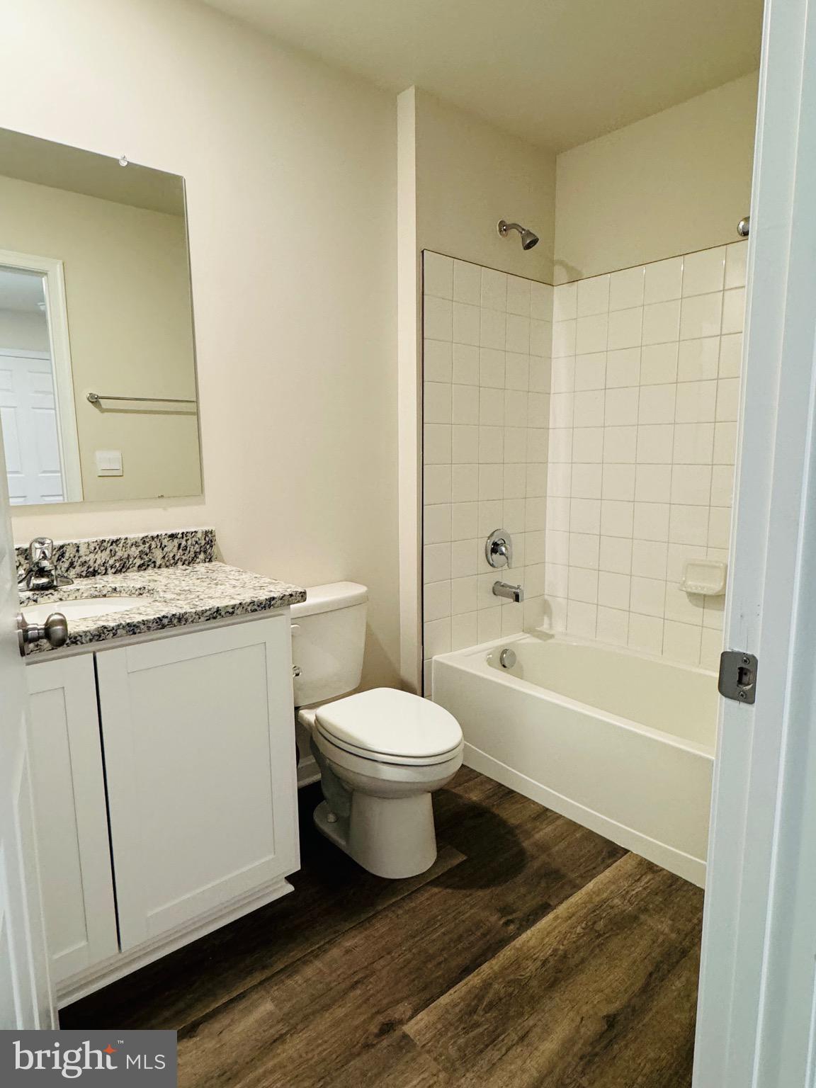 LURAY LANDING - Residential Lease