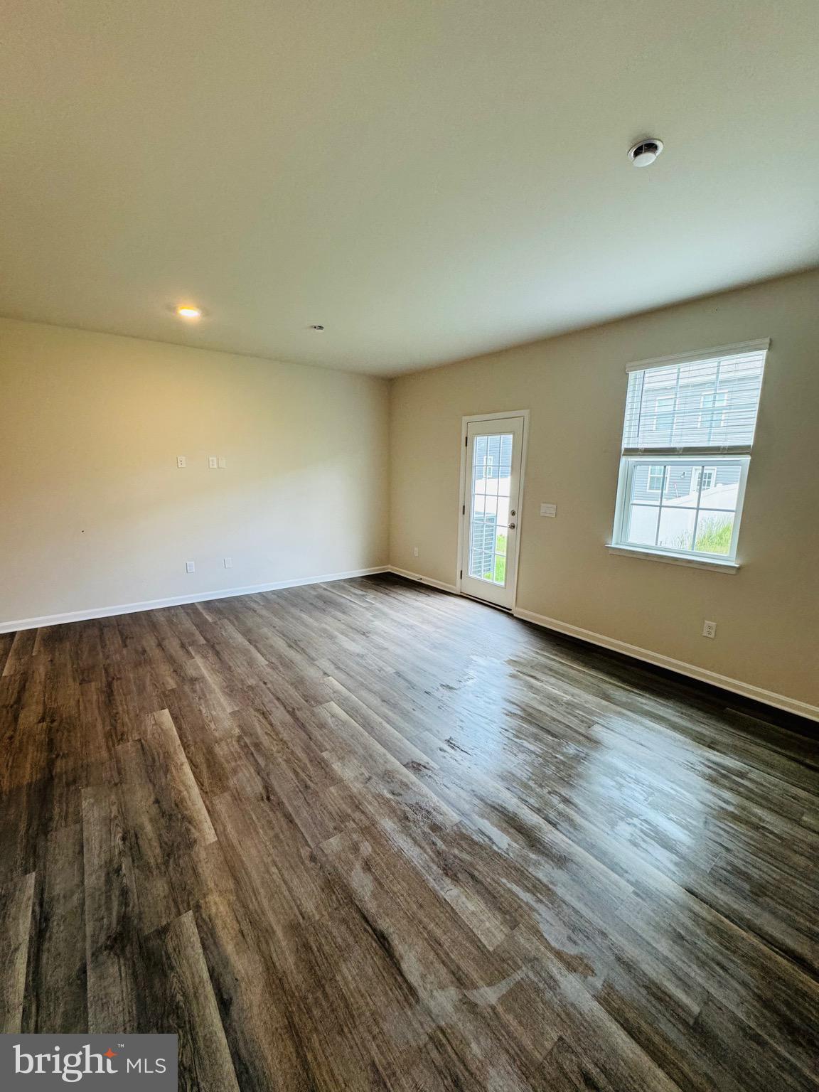 LURAY LANDING - Residential Lease