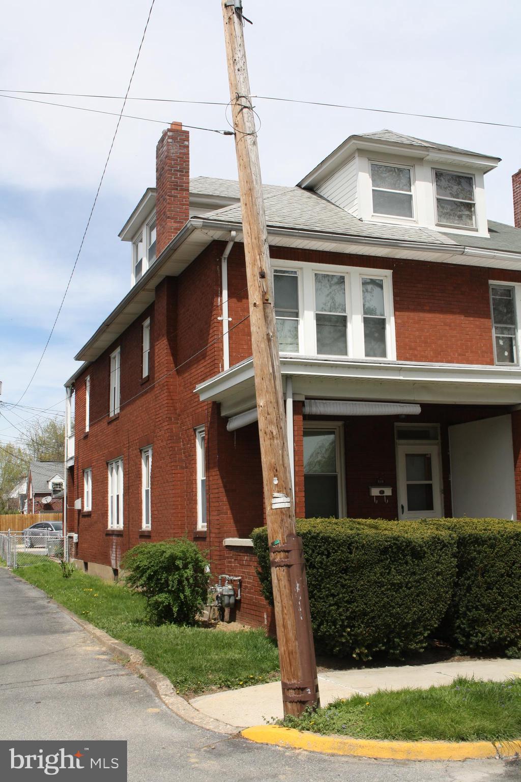 RIVERSIDE - Residential