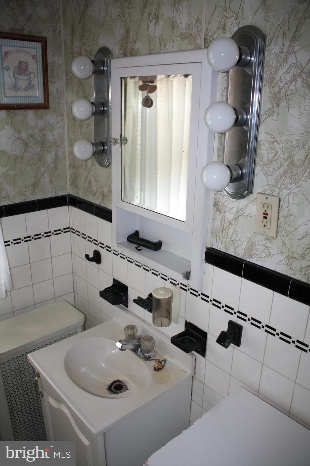 RIVERSIDE - Residential