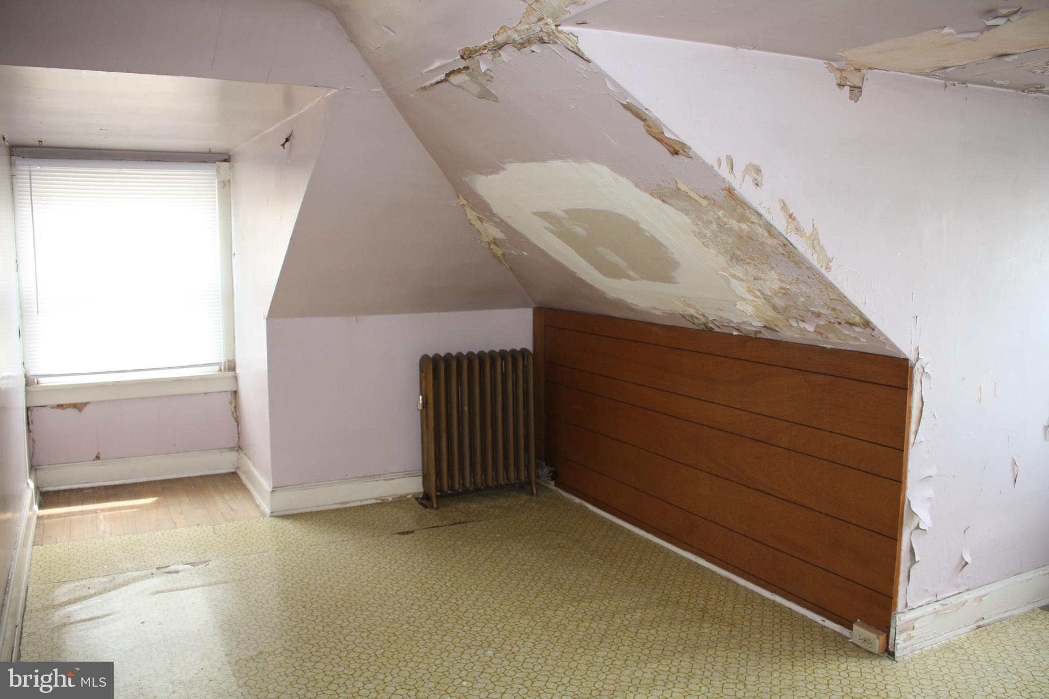 RIVERSIDE - Residential