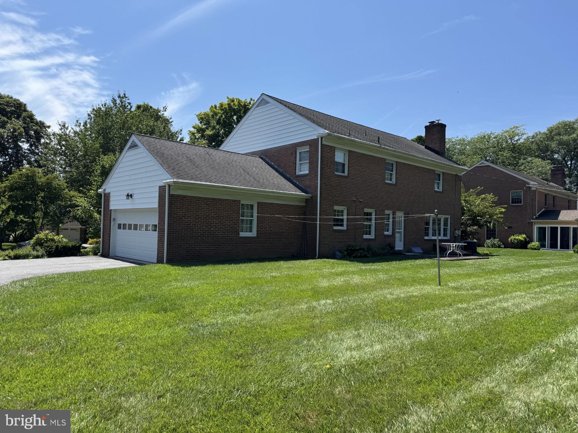 321 SPALDING DRIVE