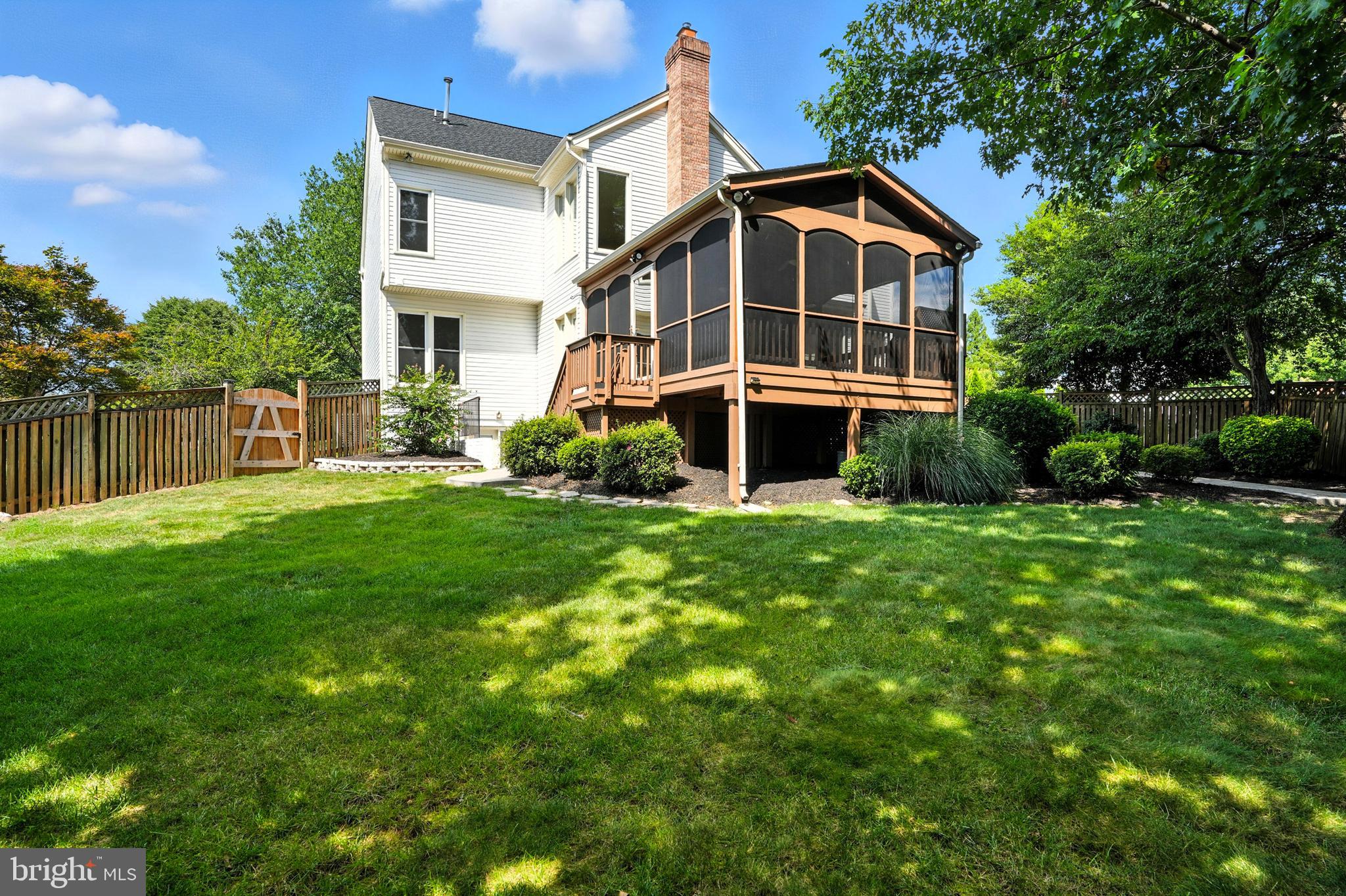 4914 EDGE ROCK DRIVE