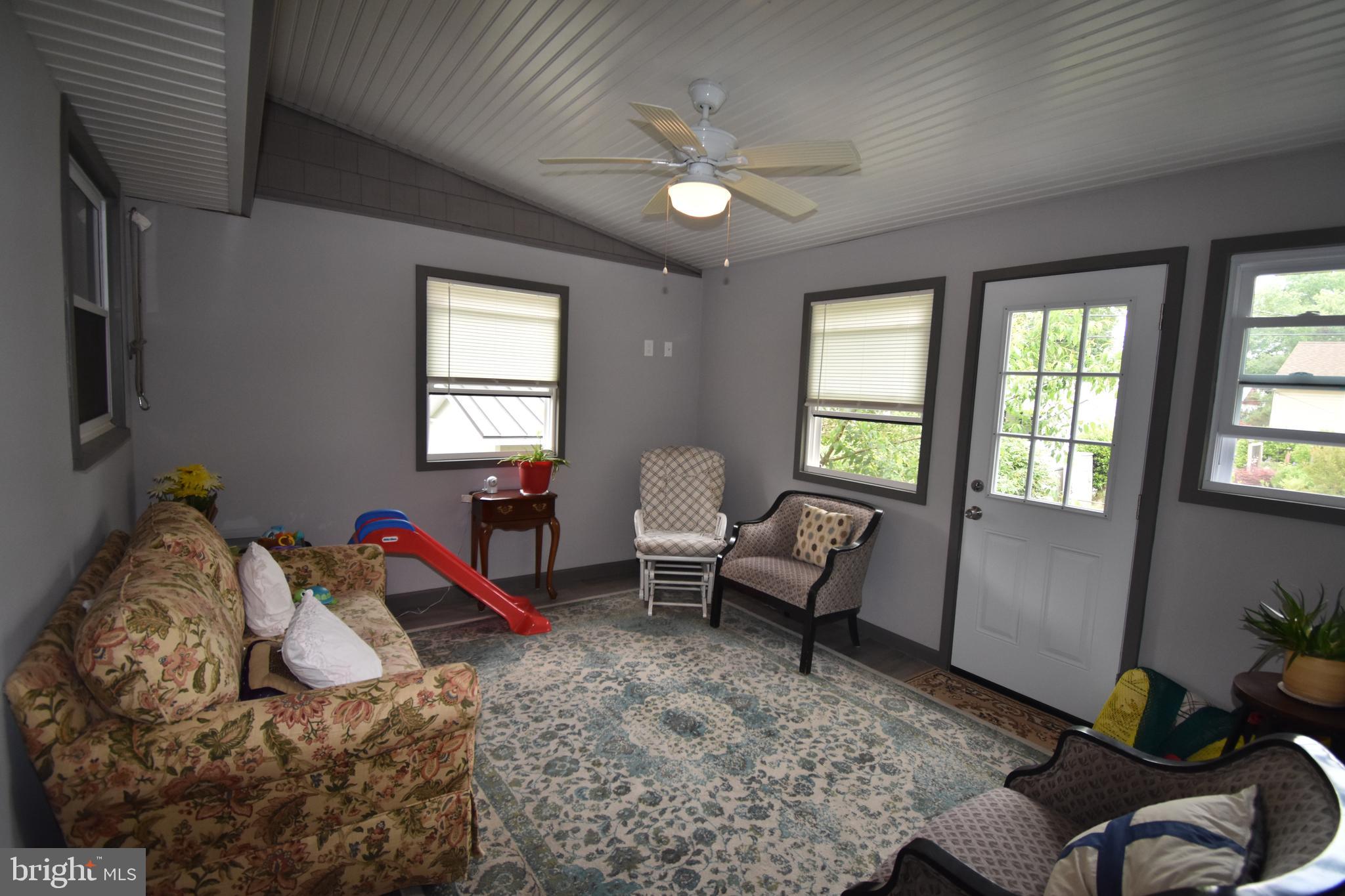 FAIRLAWN - Residential