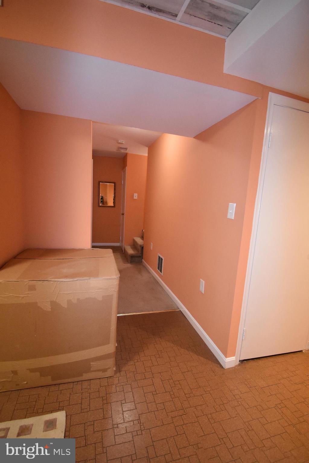 FAIRLAWN - Residential