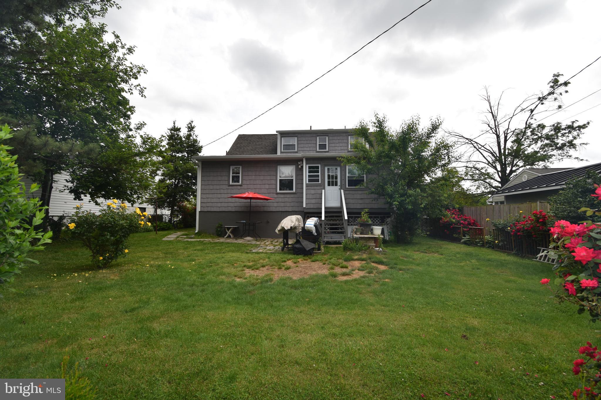 FAIRLAWN - Residential