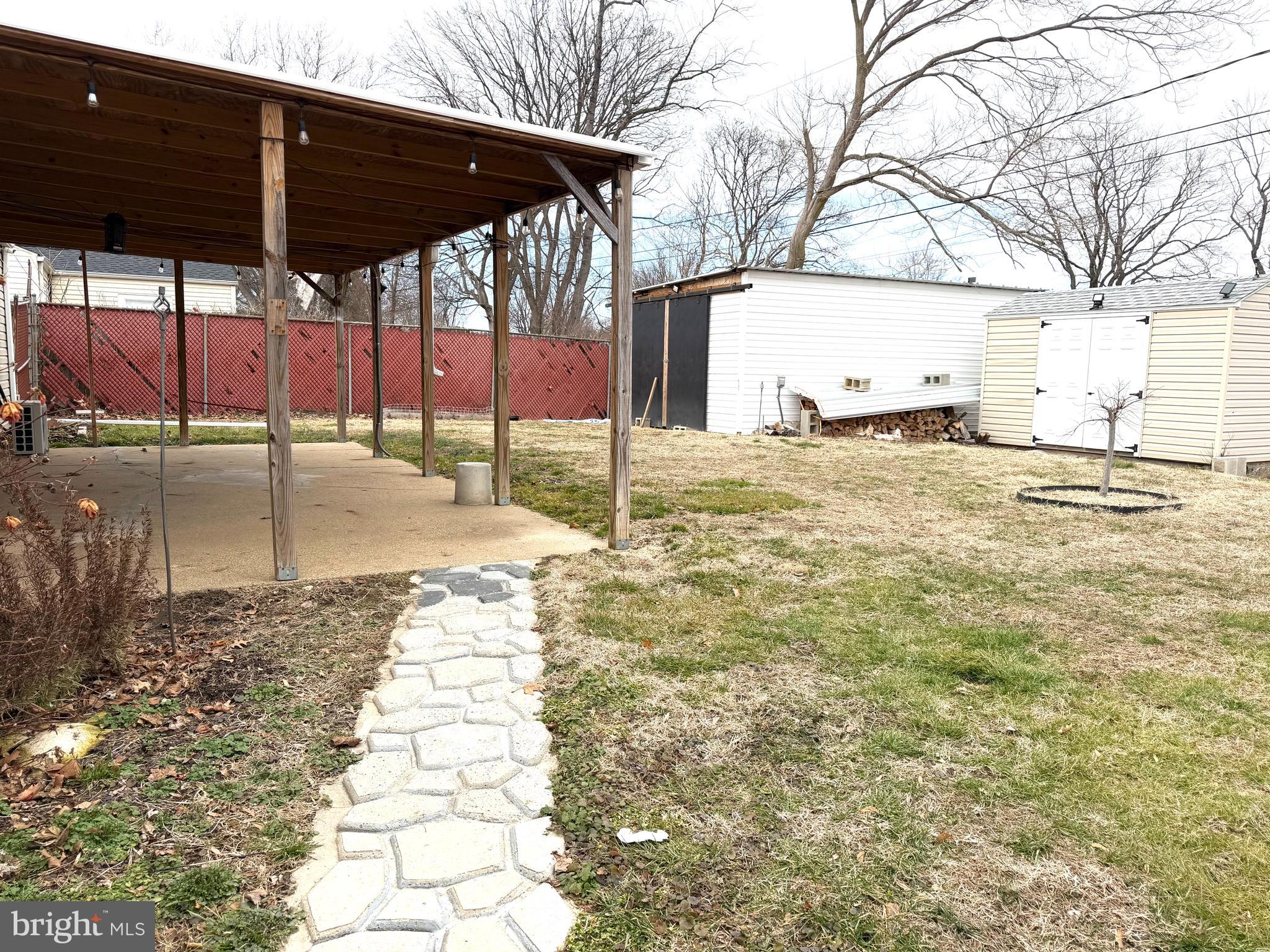 CASTLE HILLS - Residential