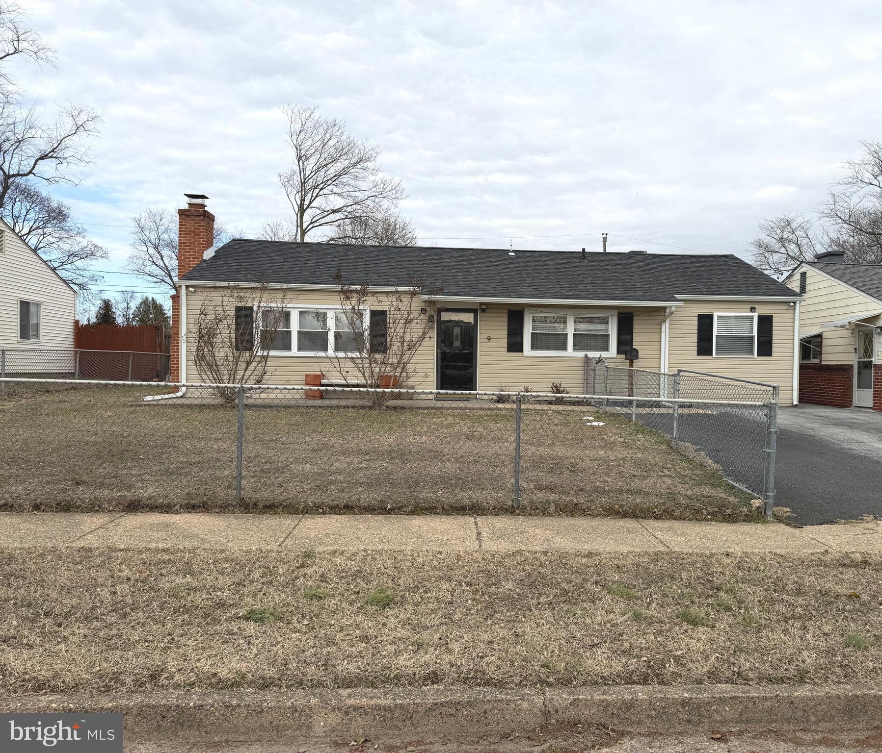 CASTLE HILLS - Residential