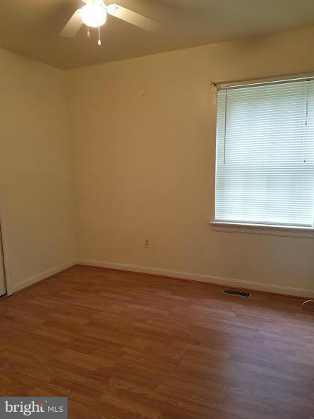 LAKE LAND - Residential Lease