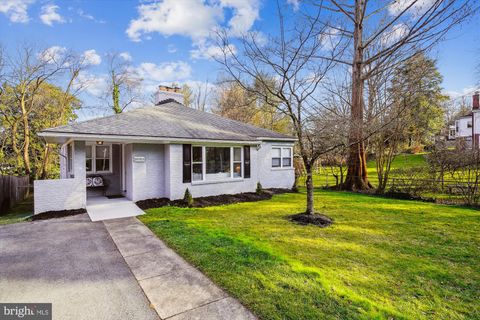 Photo of 10311 Freeman Place, Kensington, MD 20895 (MLS # MDMC2121134) Photo of 10311 Freeman Place, Kensington, MD 20895 (MLS # MDMC2121134)