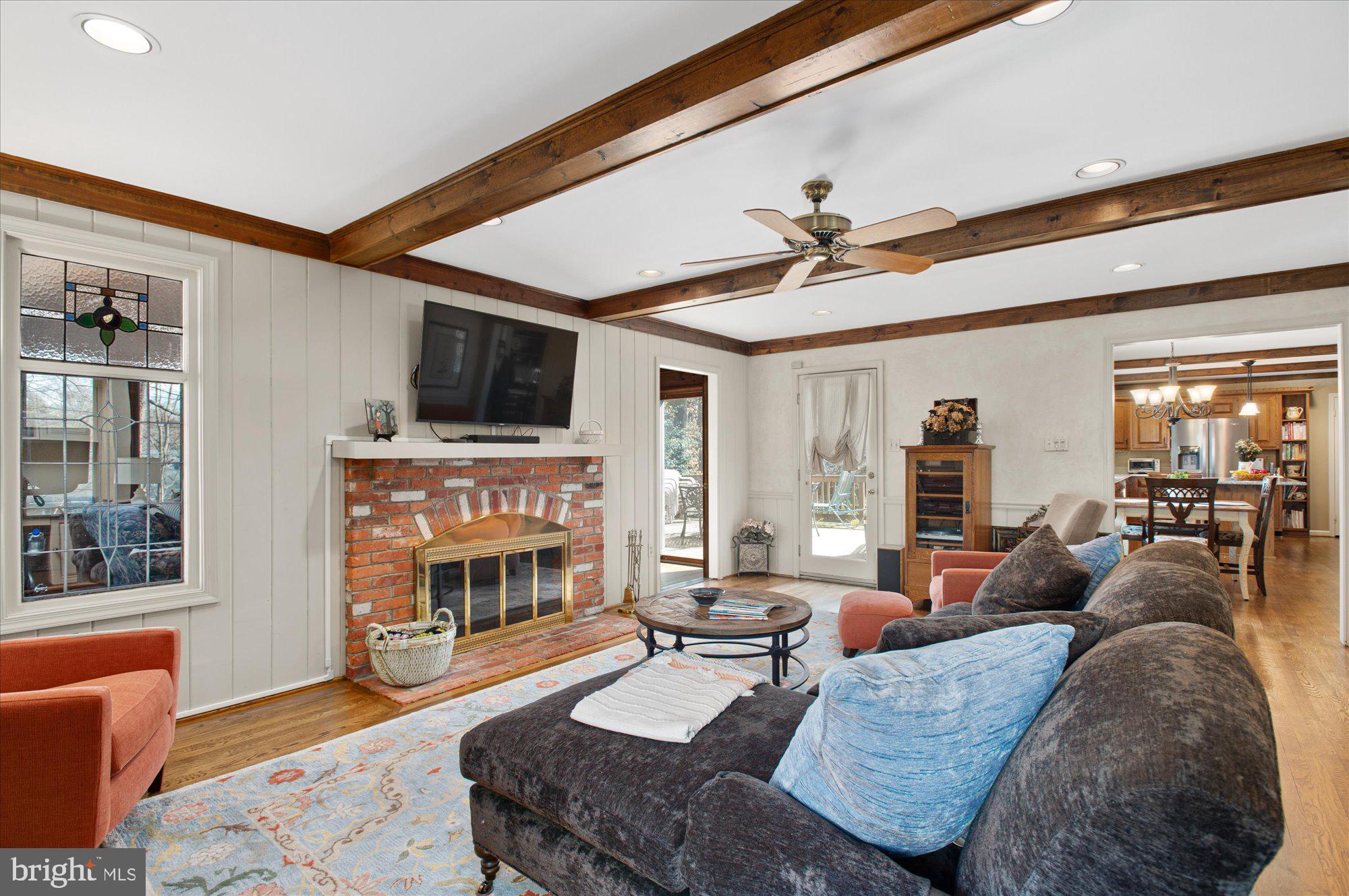 RIVER FALLS - Residential