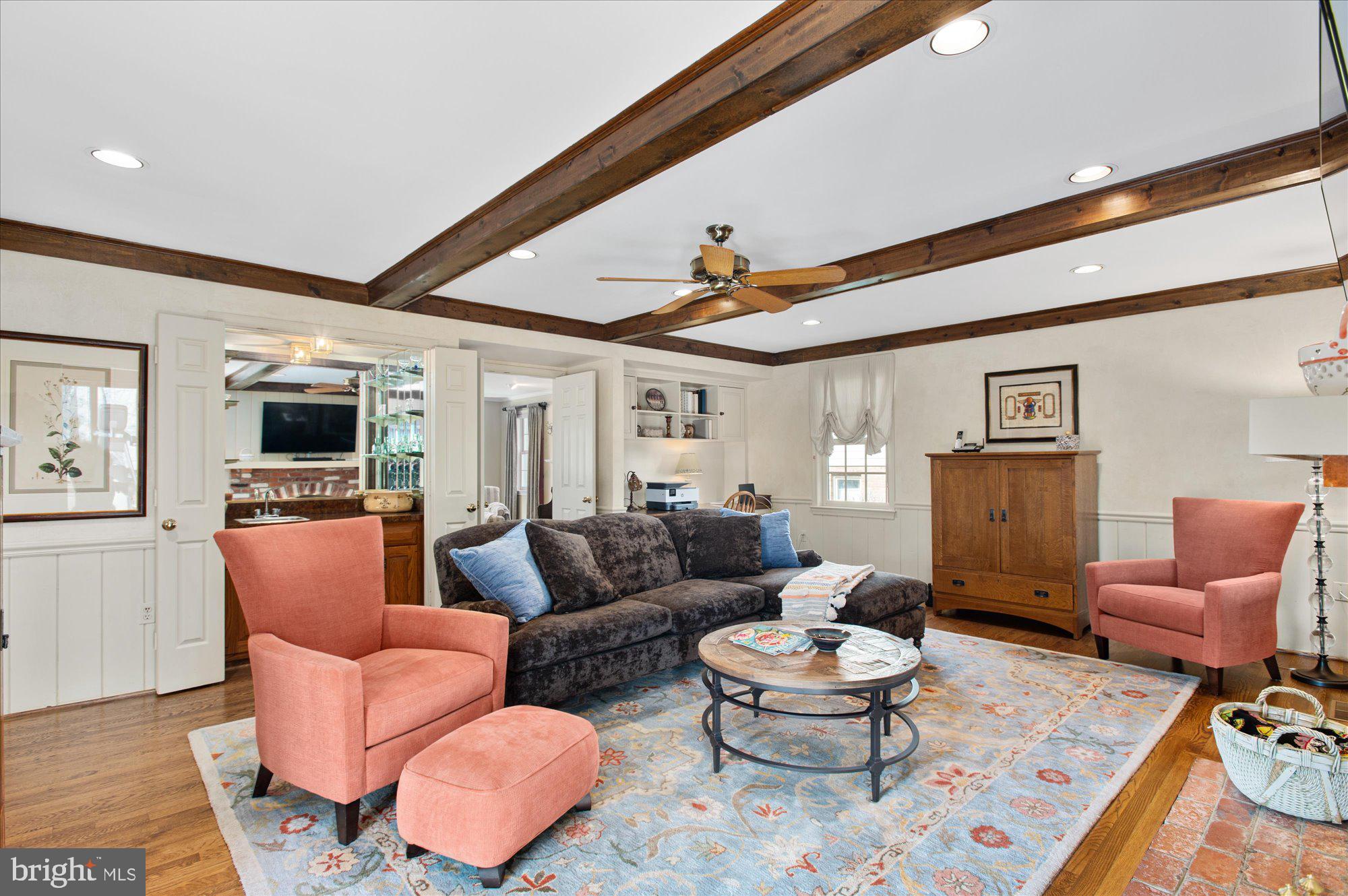 RIVER FALLS - Residential