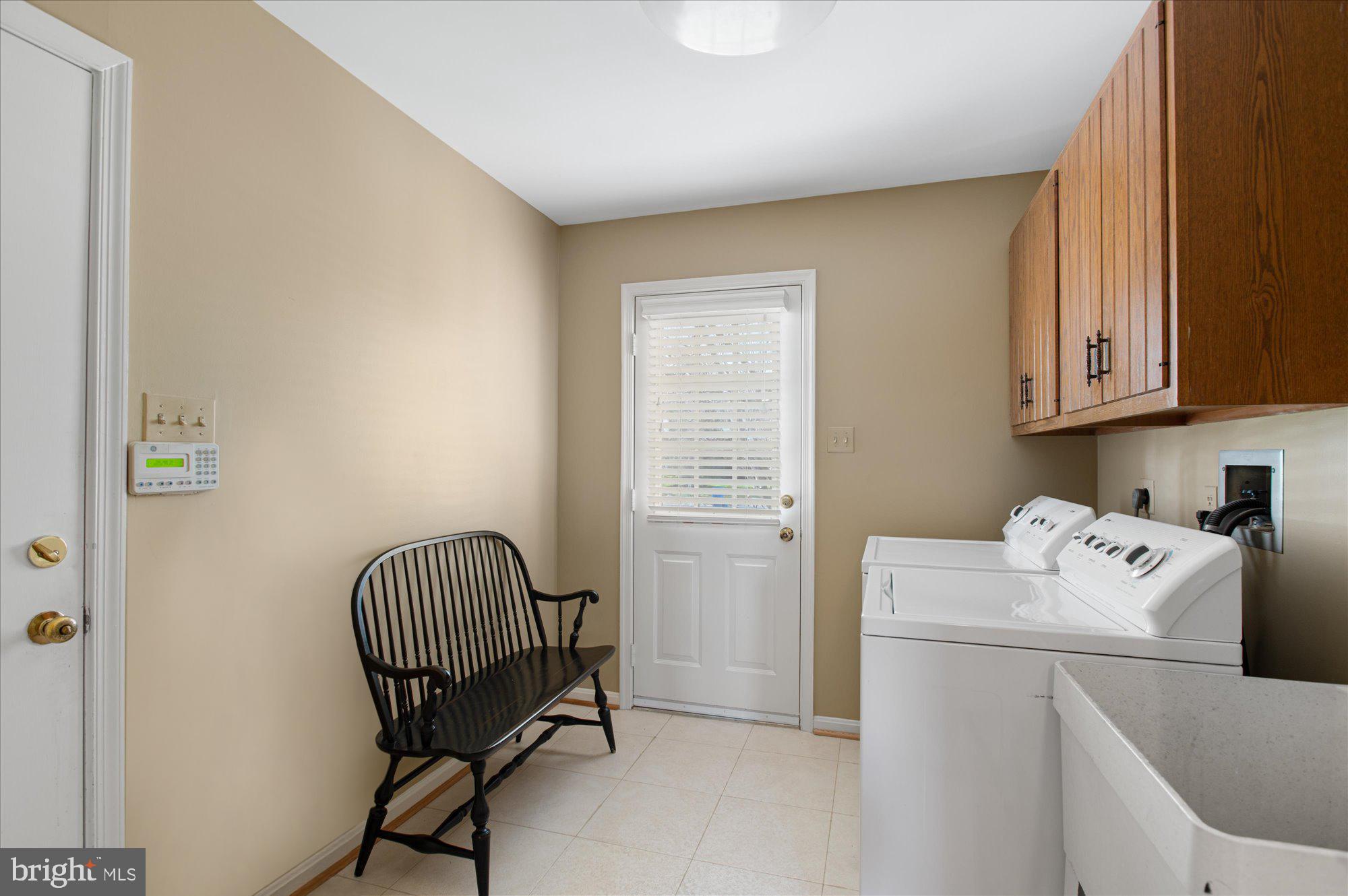 RIVER FALLS - Residential