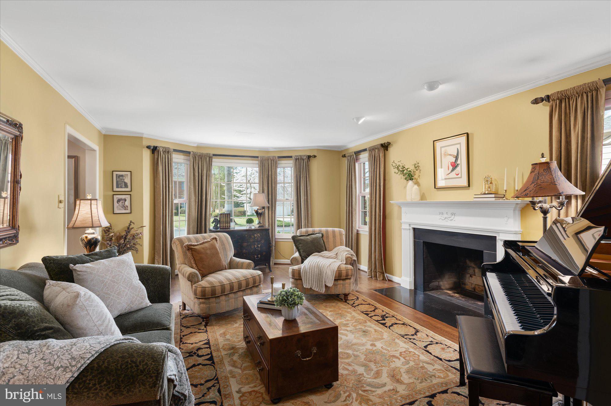 RIVER FALLS - Residential