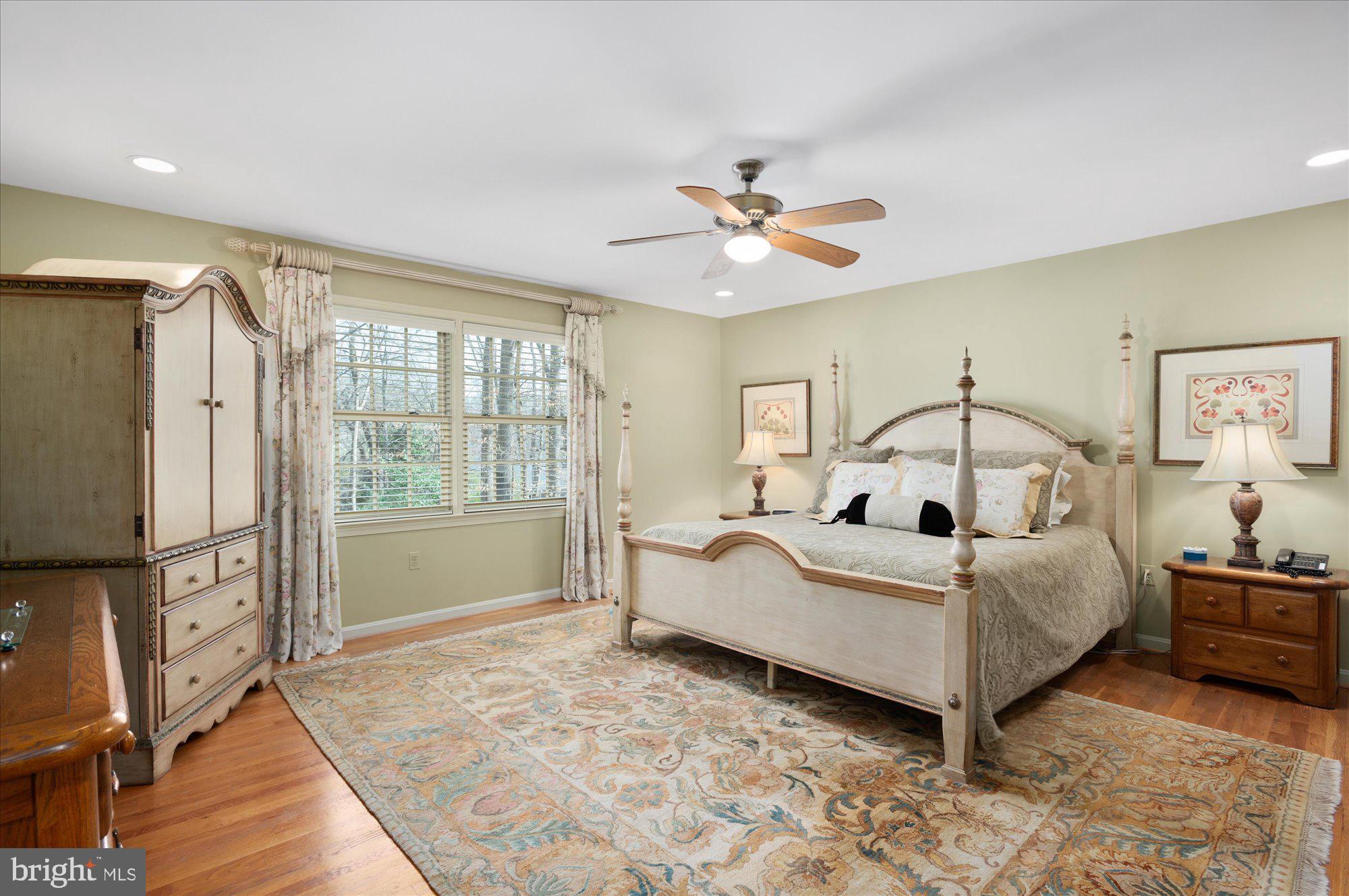 RIVER FALLS - Residential