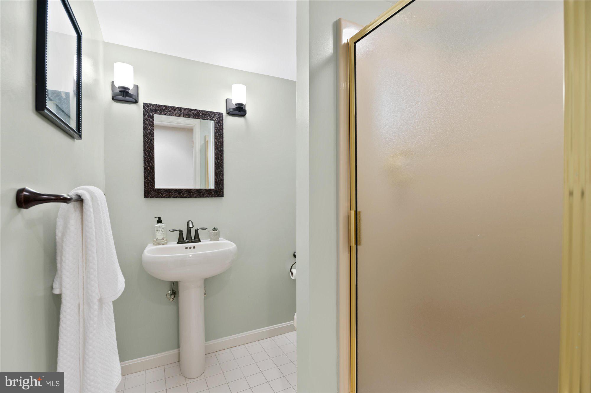 RIVER FALLS - Residential