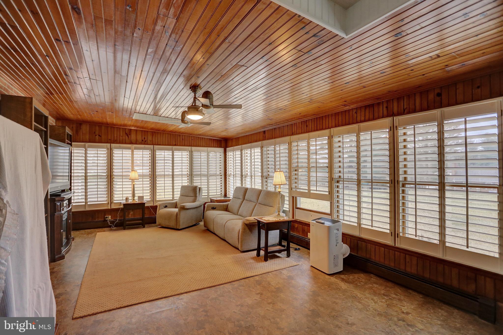 SCOTTS RIDGE - Residential