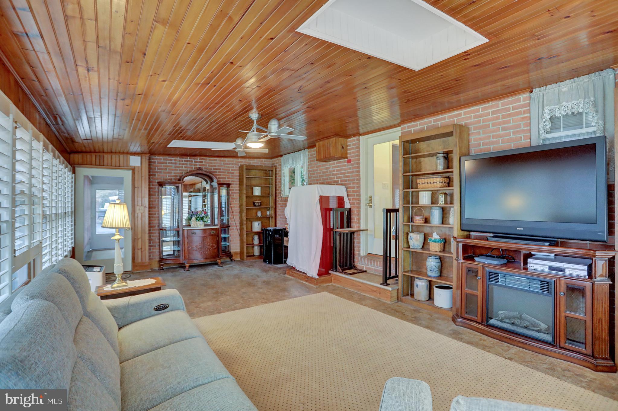 SCOTTS RIDGE - Residential