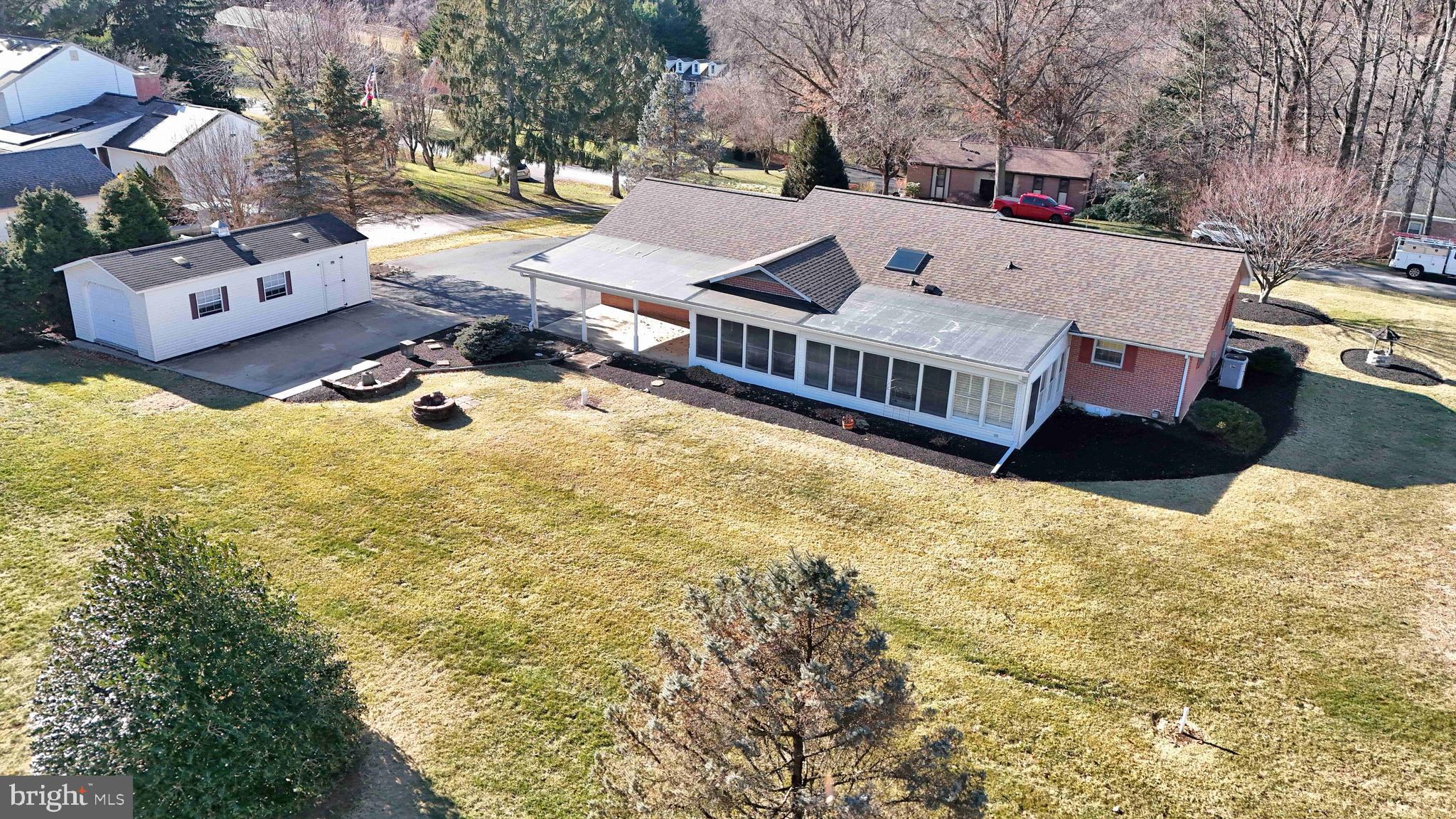 SCOTTS RIDGE - Residential